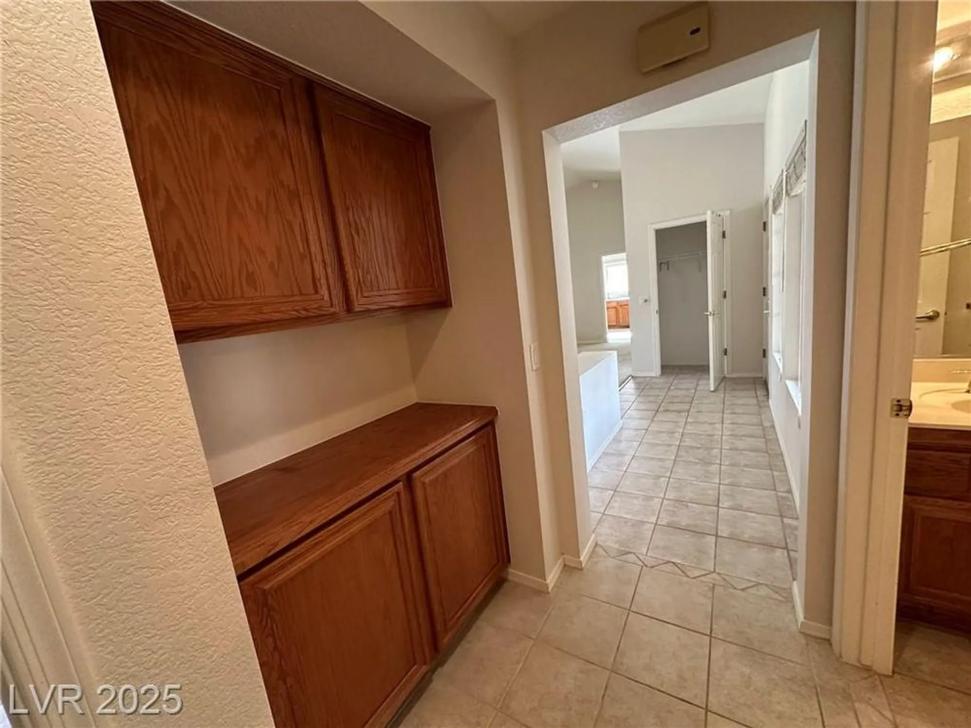 Property Slideshow image 17 of 27 | 3032 hidden treasure dr, Las Vegas, NV, 89134