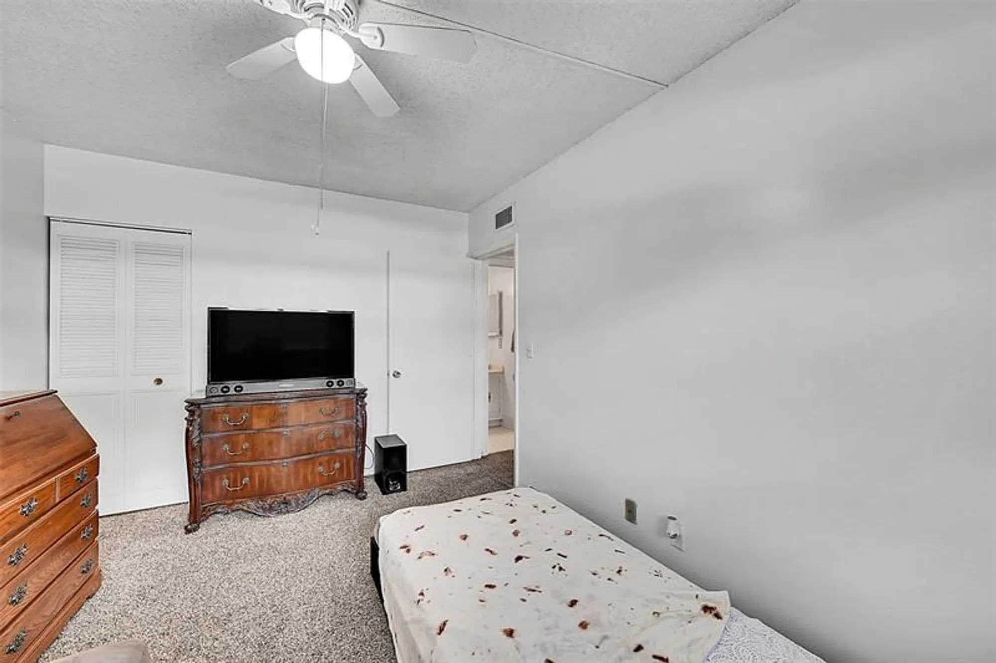 Property Slideshow image 23 of 68 | 2340 sw 22nd ave apt 303, Delray Beach, FL, 33445