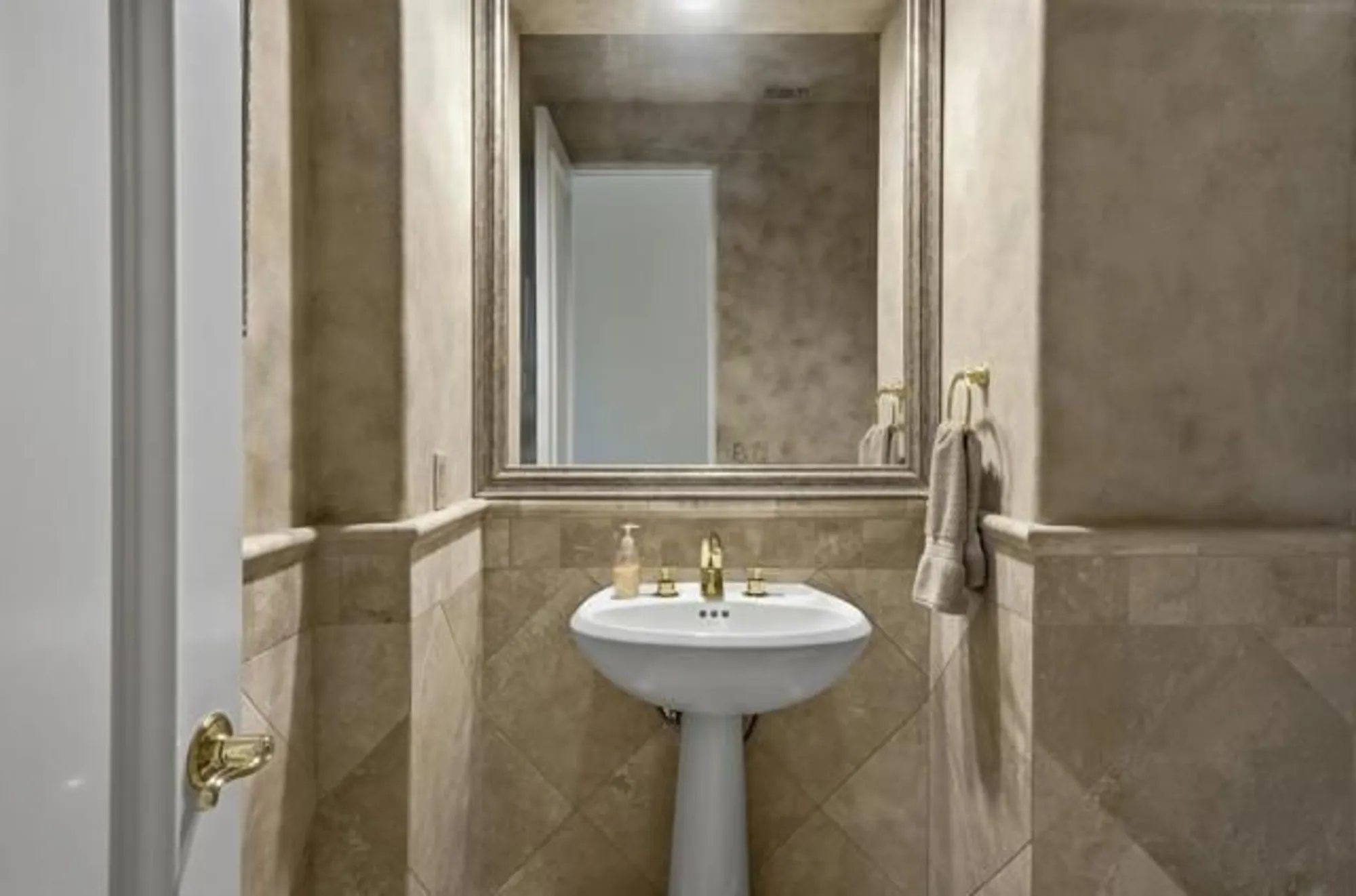 Property Slideshow image 36 of 52 | 81105 legends way, La Quinta, CA, 92253