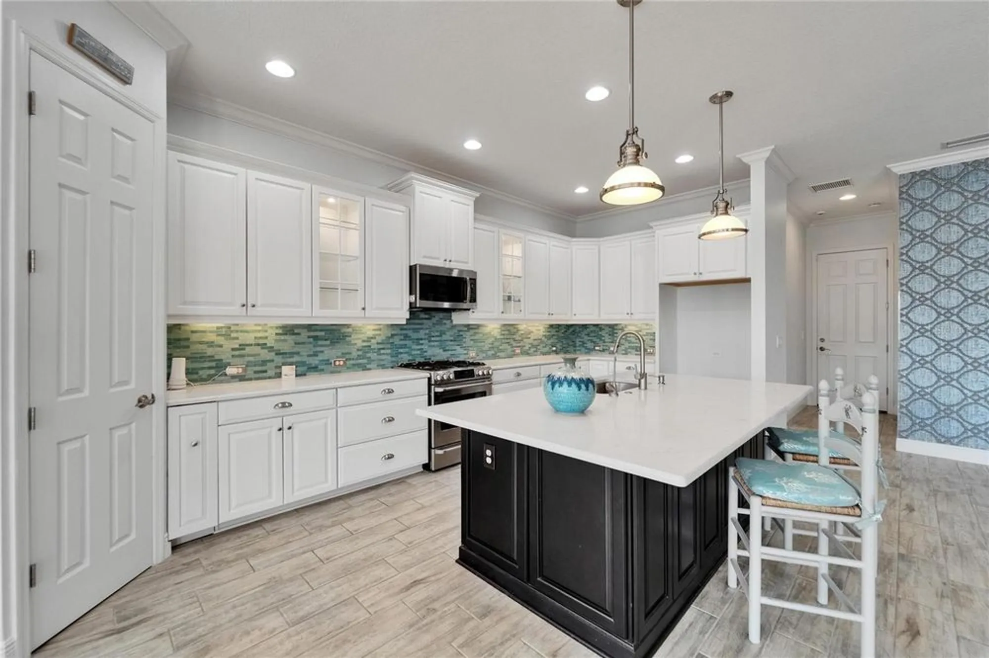 Property Slideshow image 8 of 80 | 721 manns harbor dr, Apollo Beach, FL, 33572