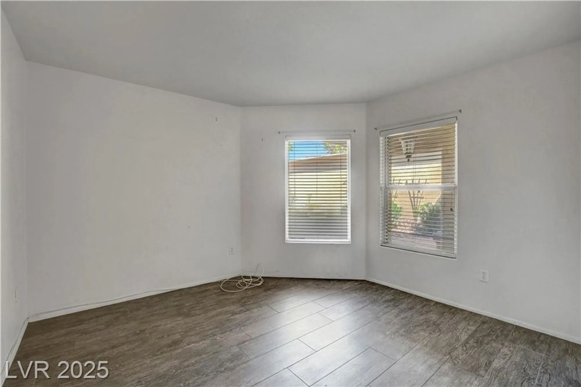 Property Slideshow image 34 of 58 | 9929 hemet dr, Las Vegas, NV, 89134