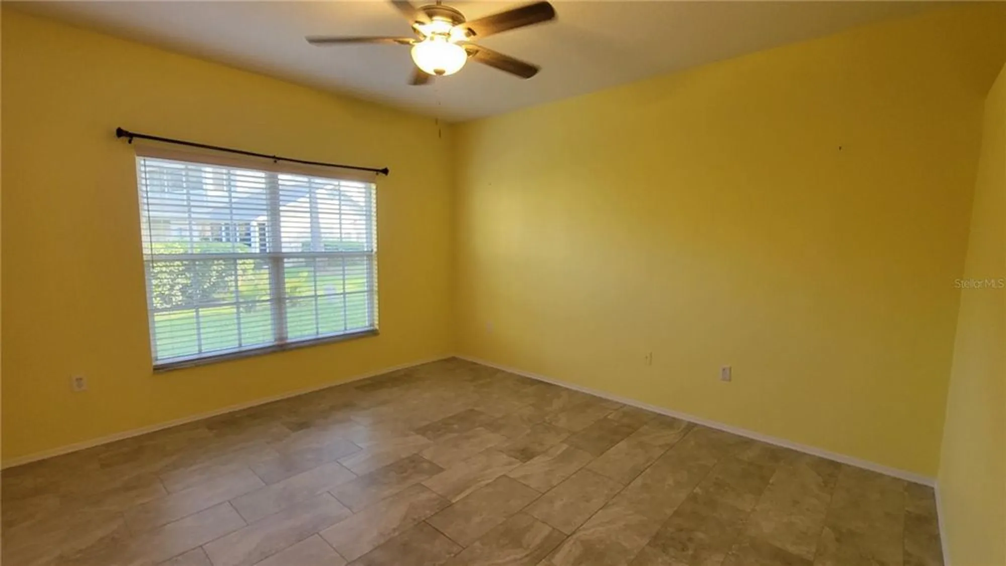 Property Slideshow image 12 of 22 | 6330 green oak cir # 6330, Bradenton, FL, 34203