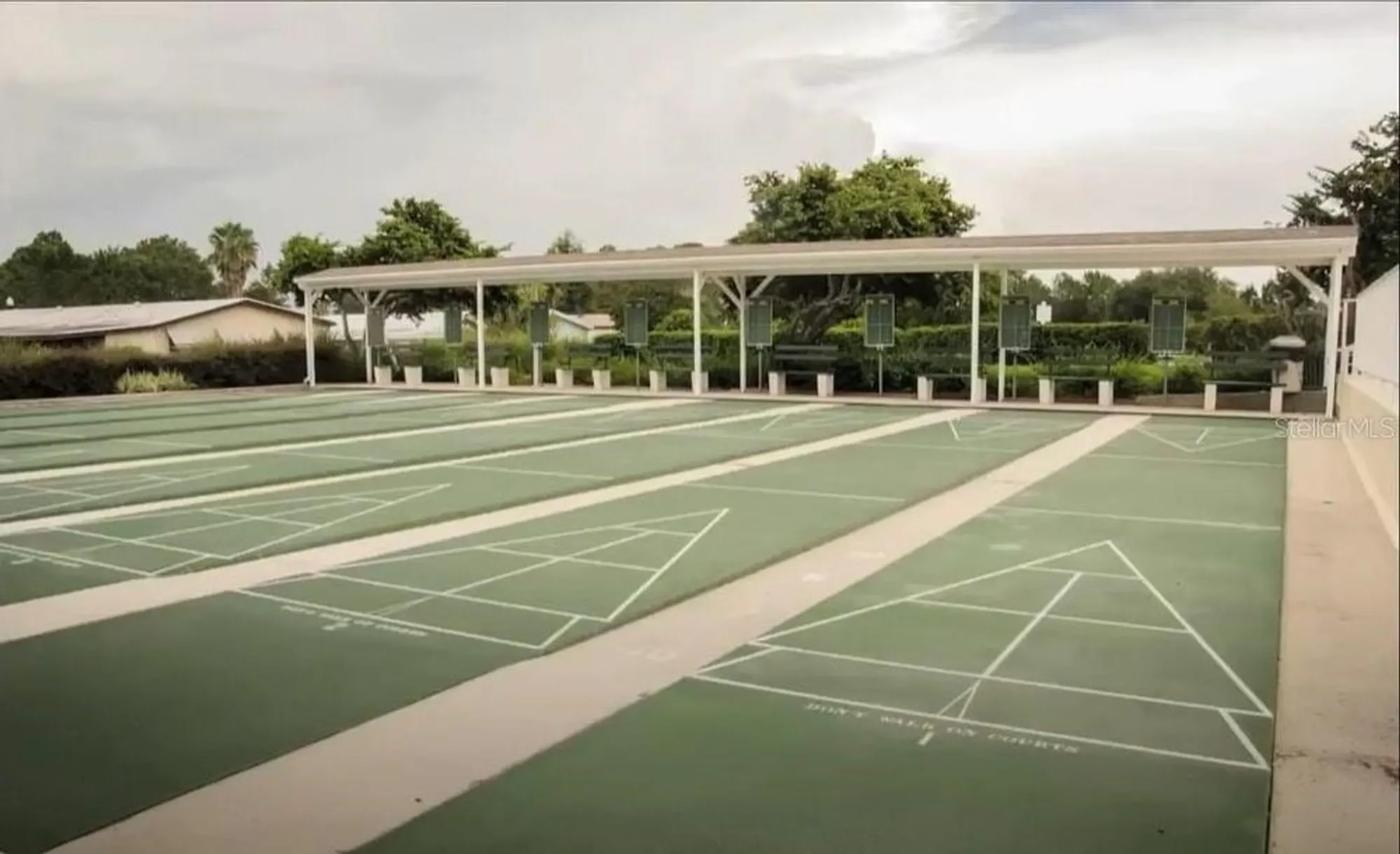 Property Slideshow image 64 of 72 | 32512 oak park dr, Leesburg, FL, 34748