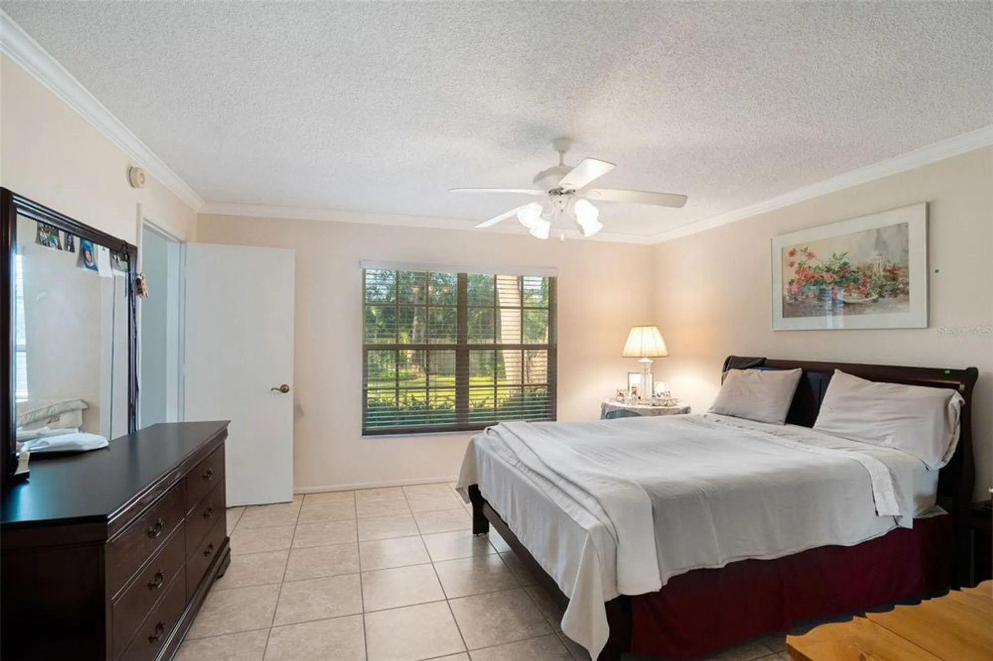 Property Slideshow image 15 of 23 | 4217 oakhurst cir 3023, Sarasota, FL, 34233