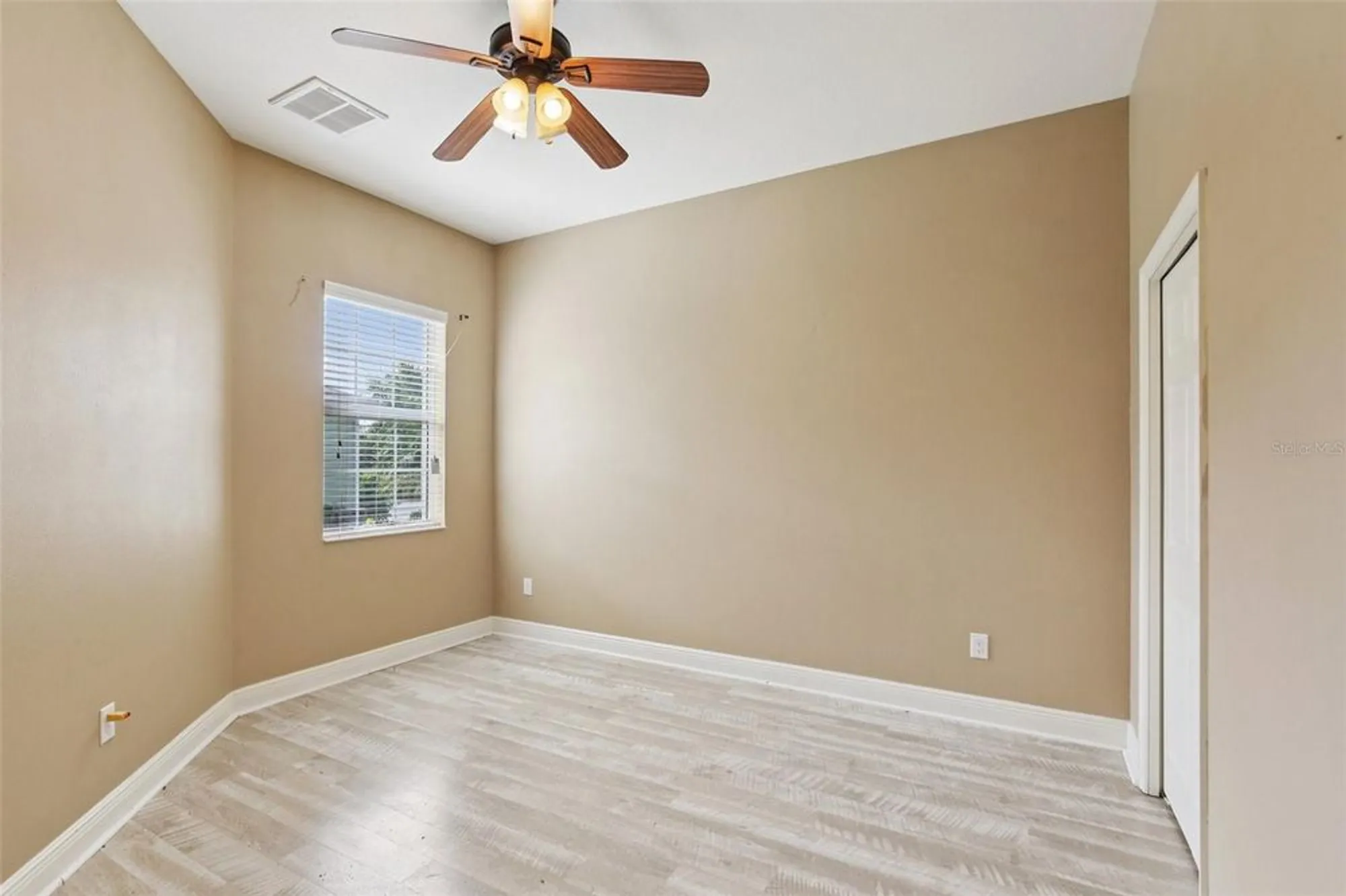 Property Slideshow image 21 of 35 | 221 sunset crest ct, Apollo Beach, FL, 33572