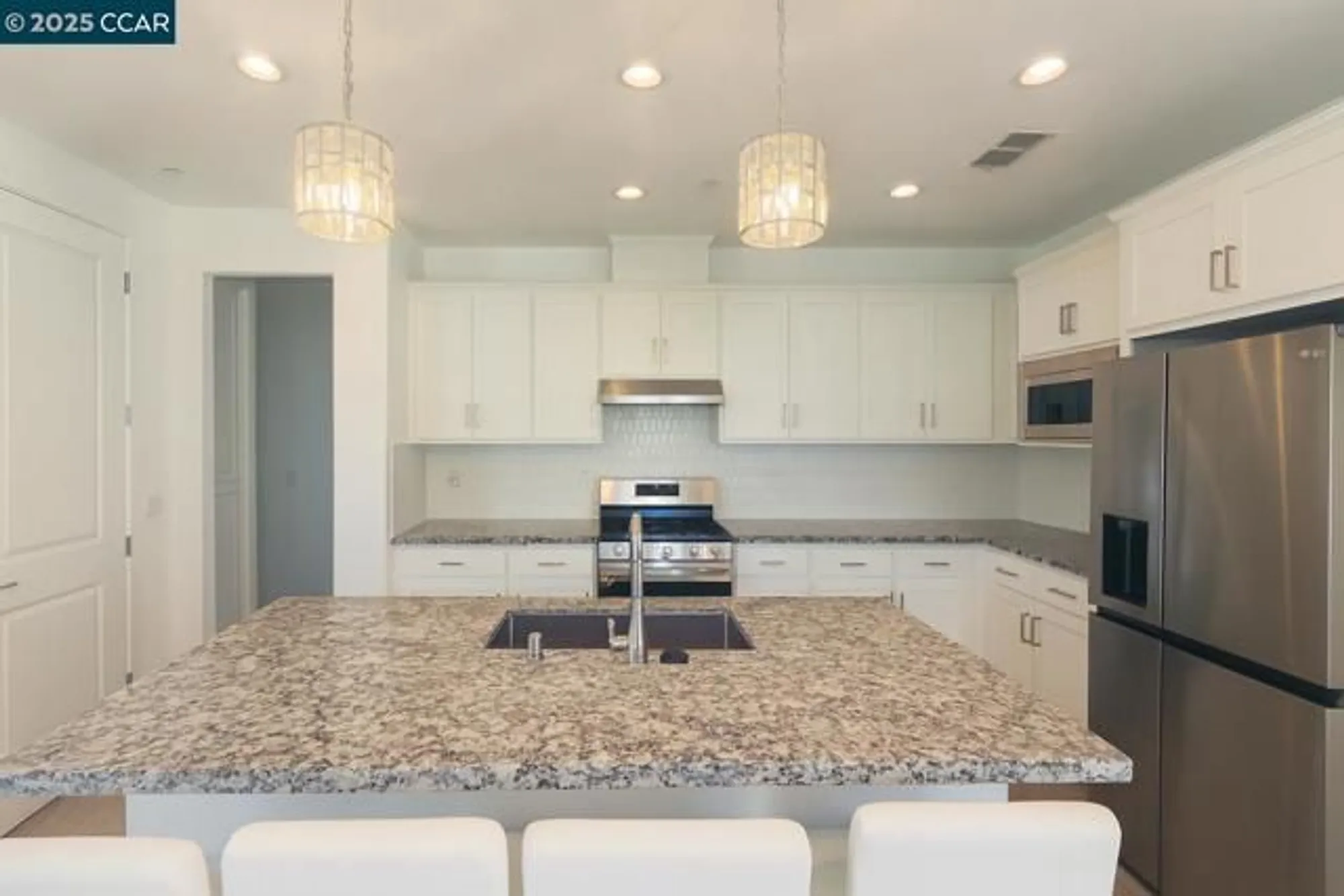 Property Slideshow image 20 of 37 | 2299 rustic oak ln, Rio Vista, CA, 94571