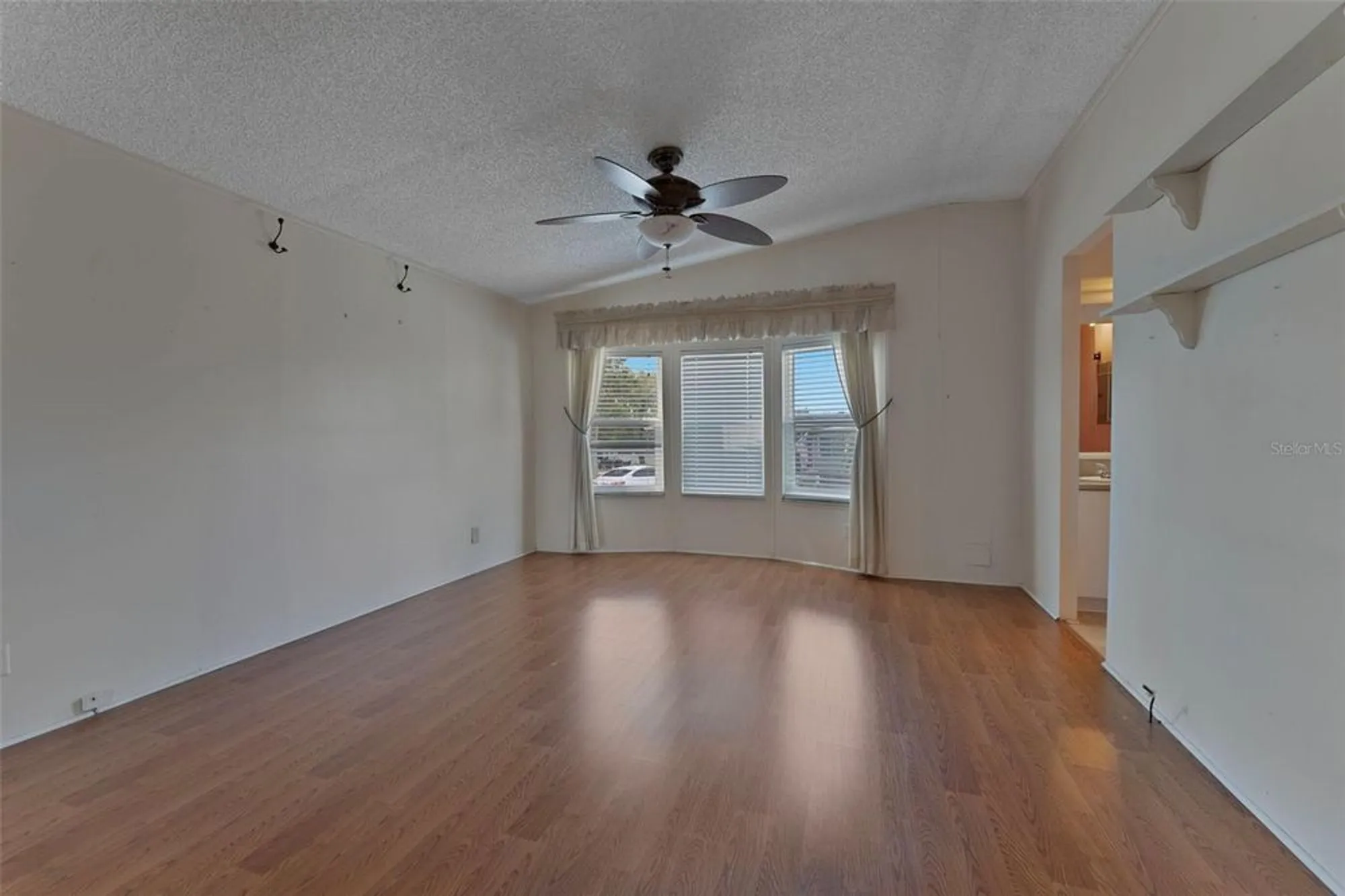 Property Slideshow image 7 of 23 | 3175 pebble bend dr, Lakeland, FL, 33810