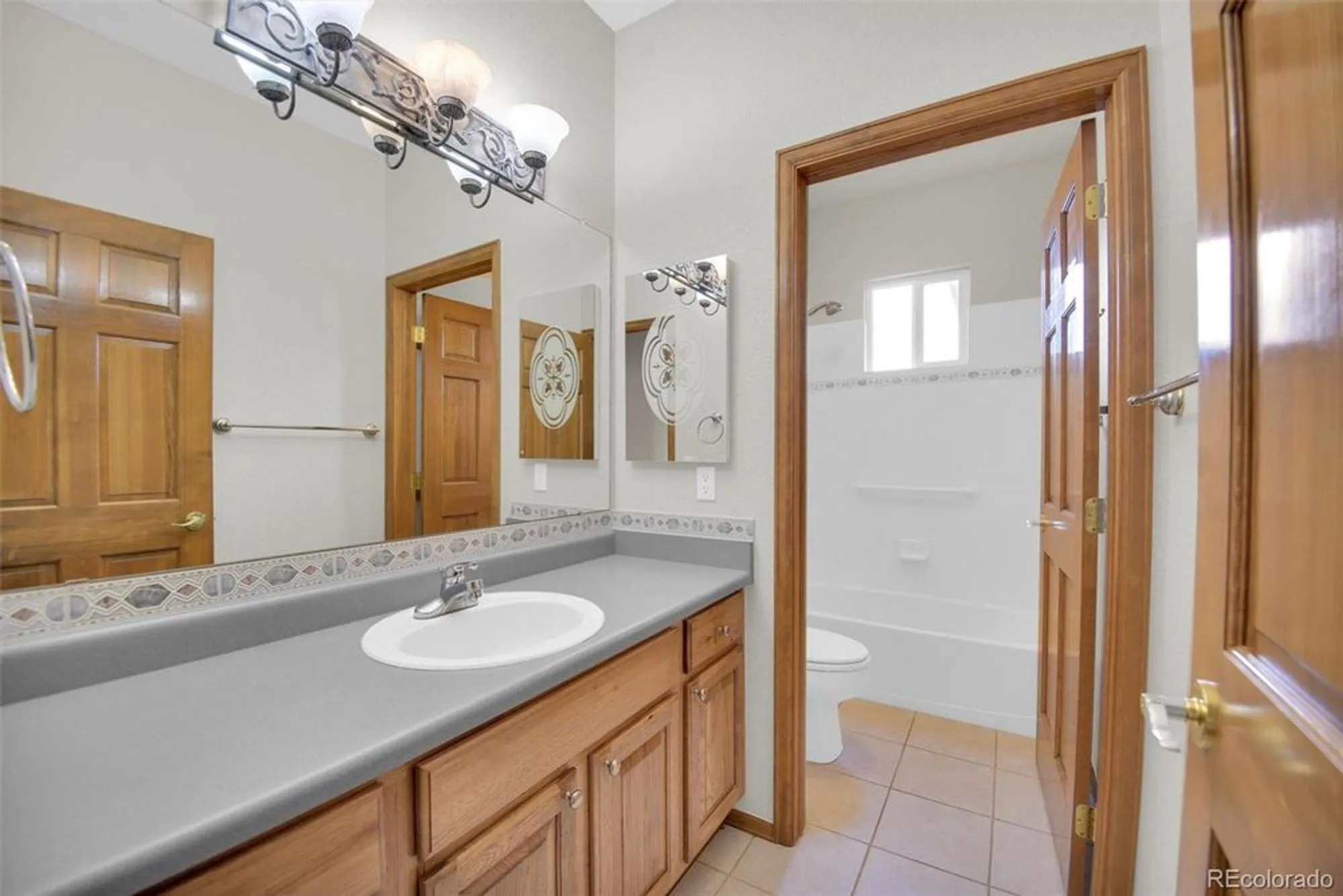 Property Slideshow image 25 of 34 | 23464 e heritage pkwy, Aurora, CO, 80016