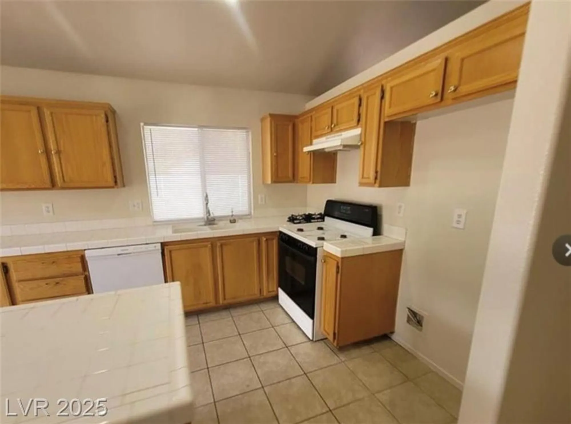 Property Slideshow image 6 of 42 | 4856 minturn ave, Las Vegas, NV, 89130