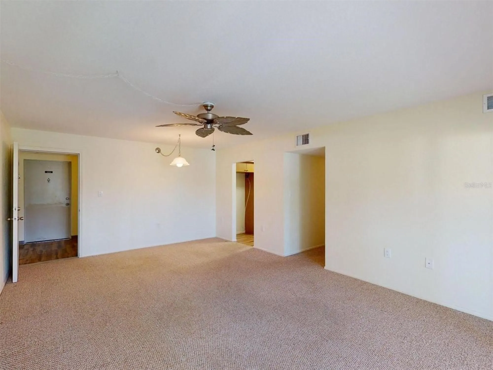 Property Slideshow image 5 of 32 | 21267 gertrude ave 113, Port Charlotte, FL, 33952