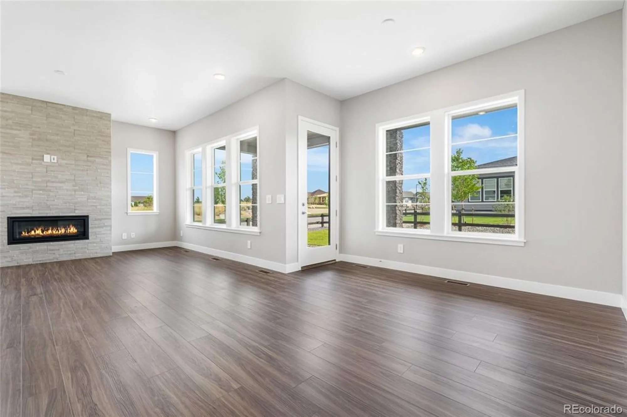 Property Slideshow image 13 of 37 | 8871 s quemoy st, Aurora, CO, 80016