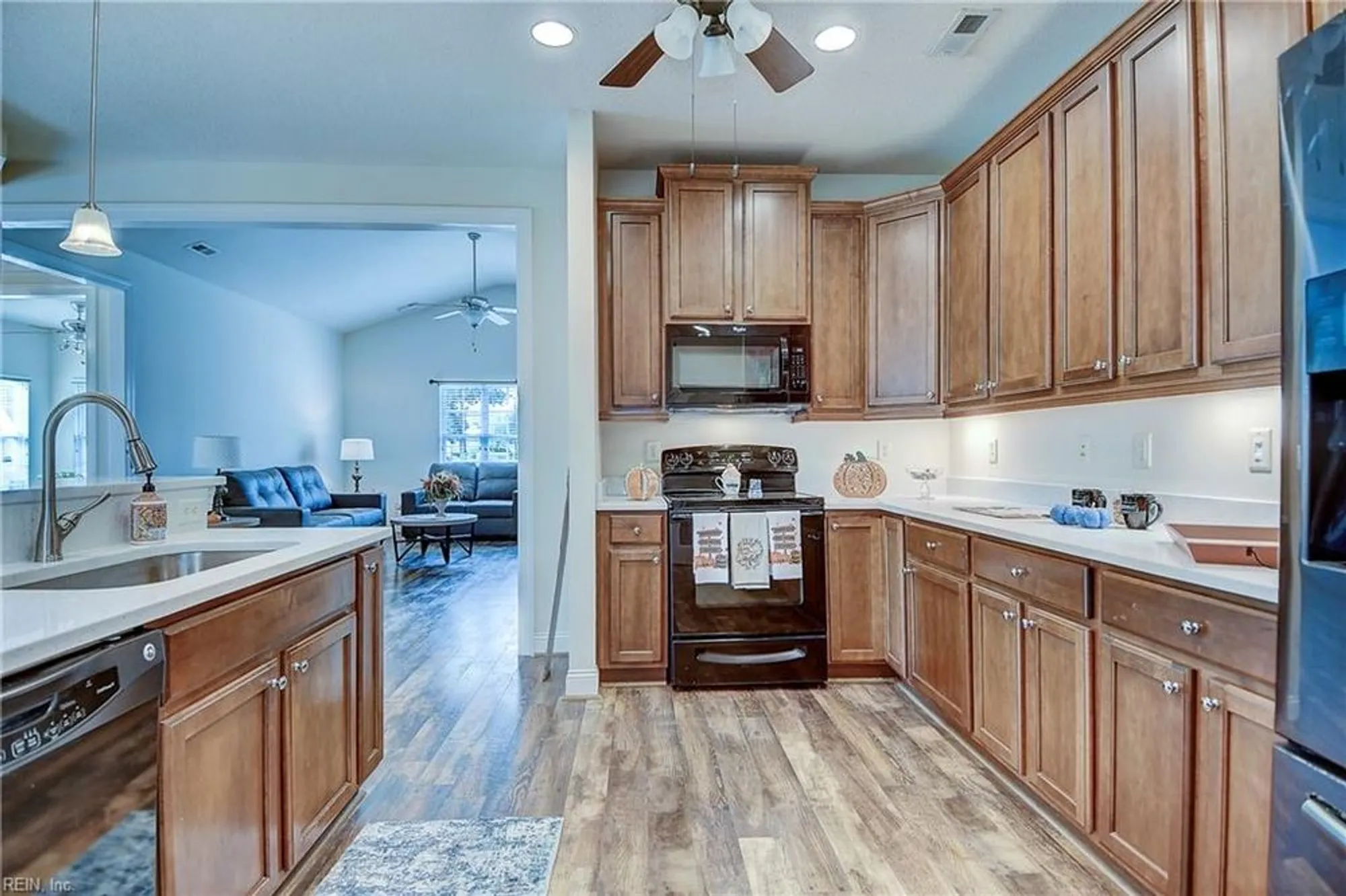 Property Slideshow image 11 of 49 | 1534 carrolton way, Chesapeake, VA, 23320