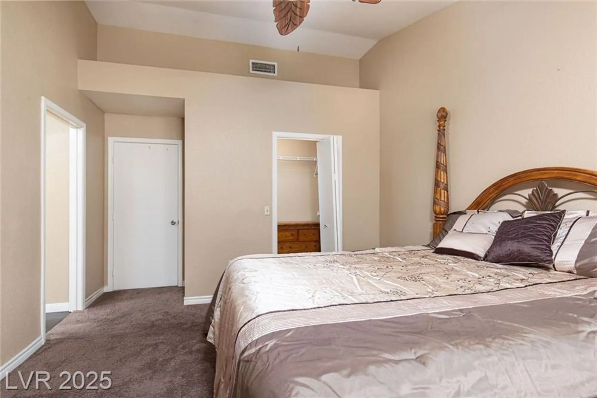 Property Slideshow image 16 of 33 | 9705 blue bell dr, Las Vegas, NV, 89134