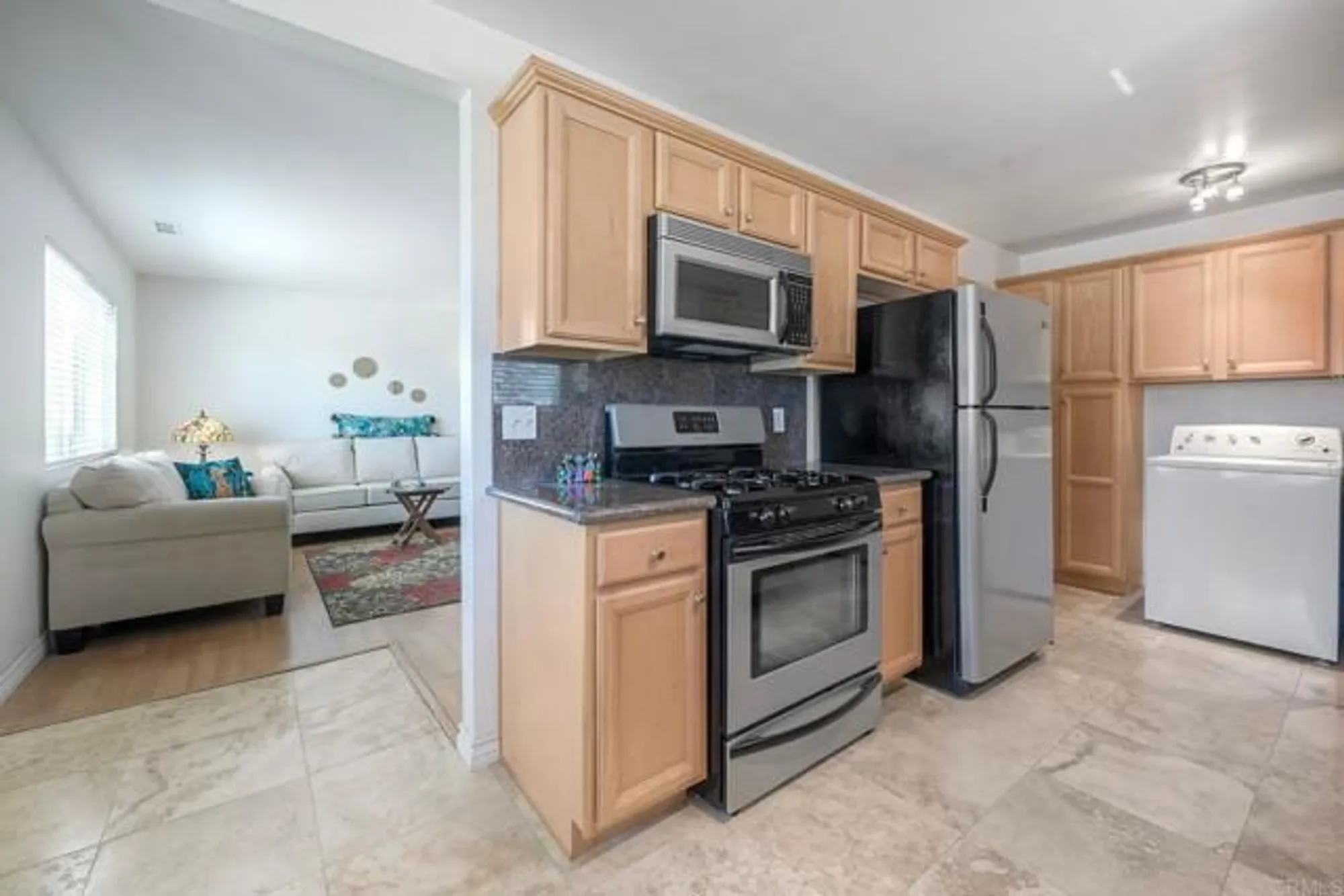 Property Slideshow image 11 of 27 | 3711 mira pacific dr, Oceanside, CA, 92056
