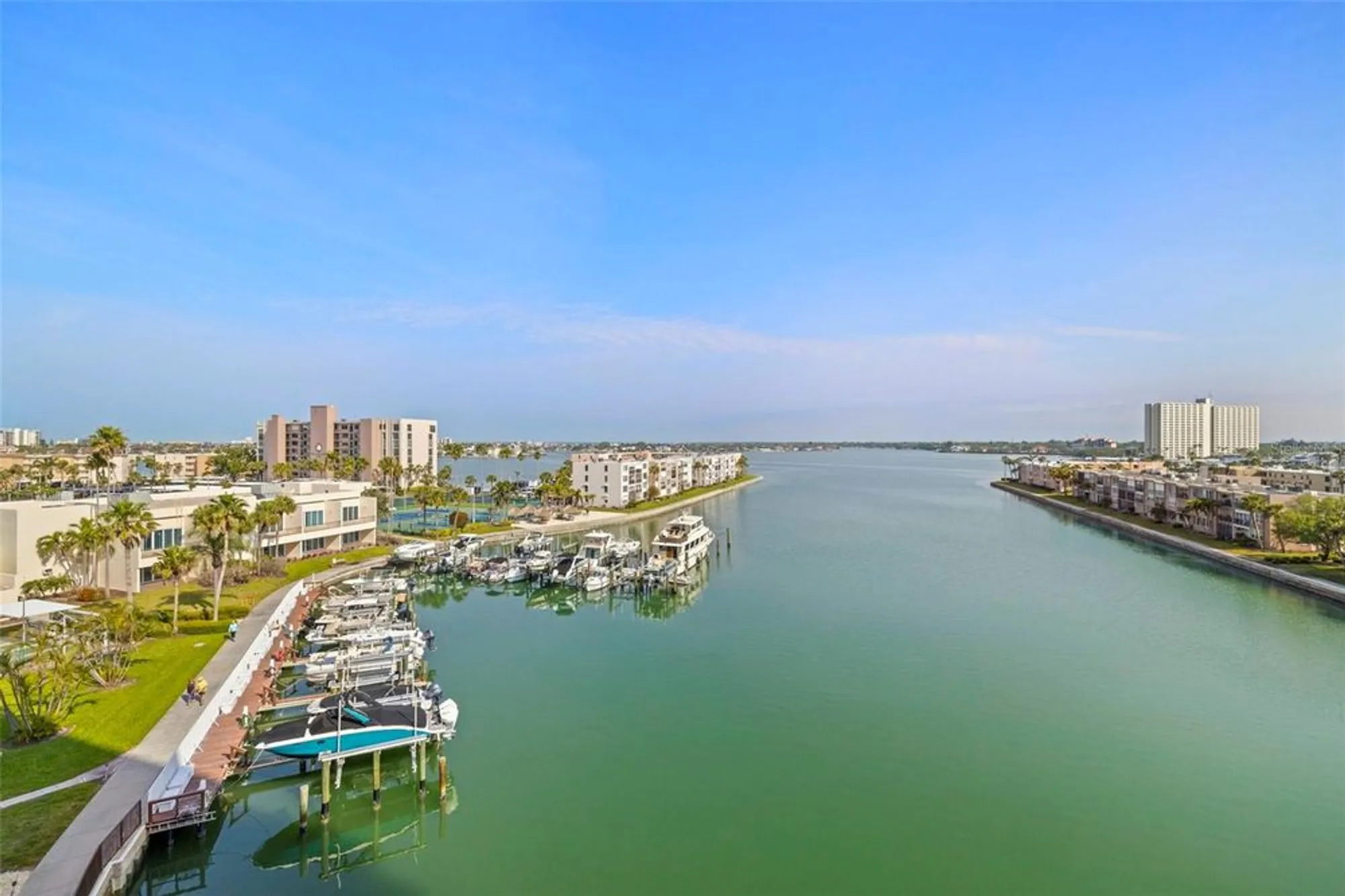 Property Slideshow image 24 of 40 | 7300 sun island dr 605, South Pasadena, FL, 33707