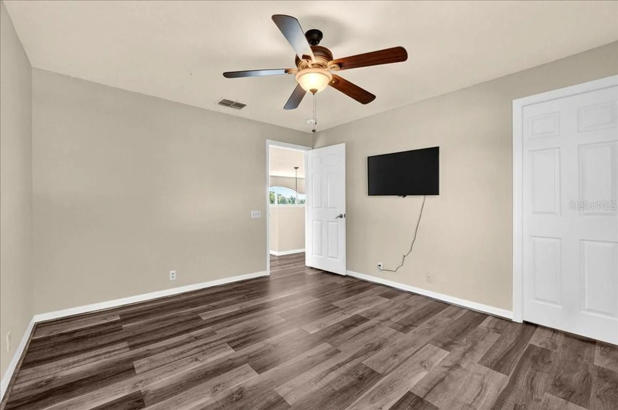 Property Slideshow image 27 of 50 | 4048 windchime ln, Lakeland, FL, 33811