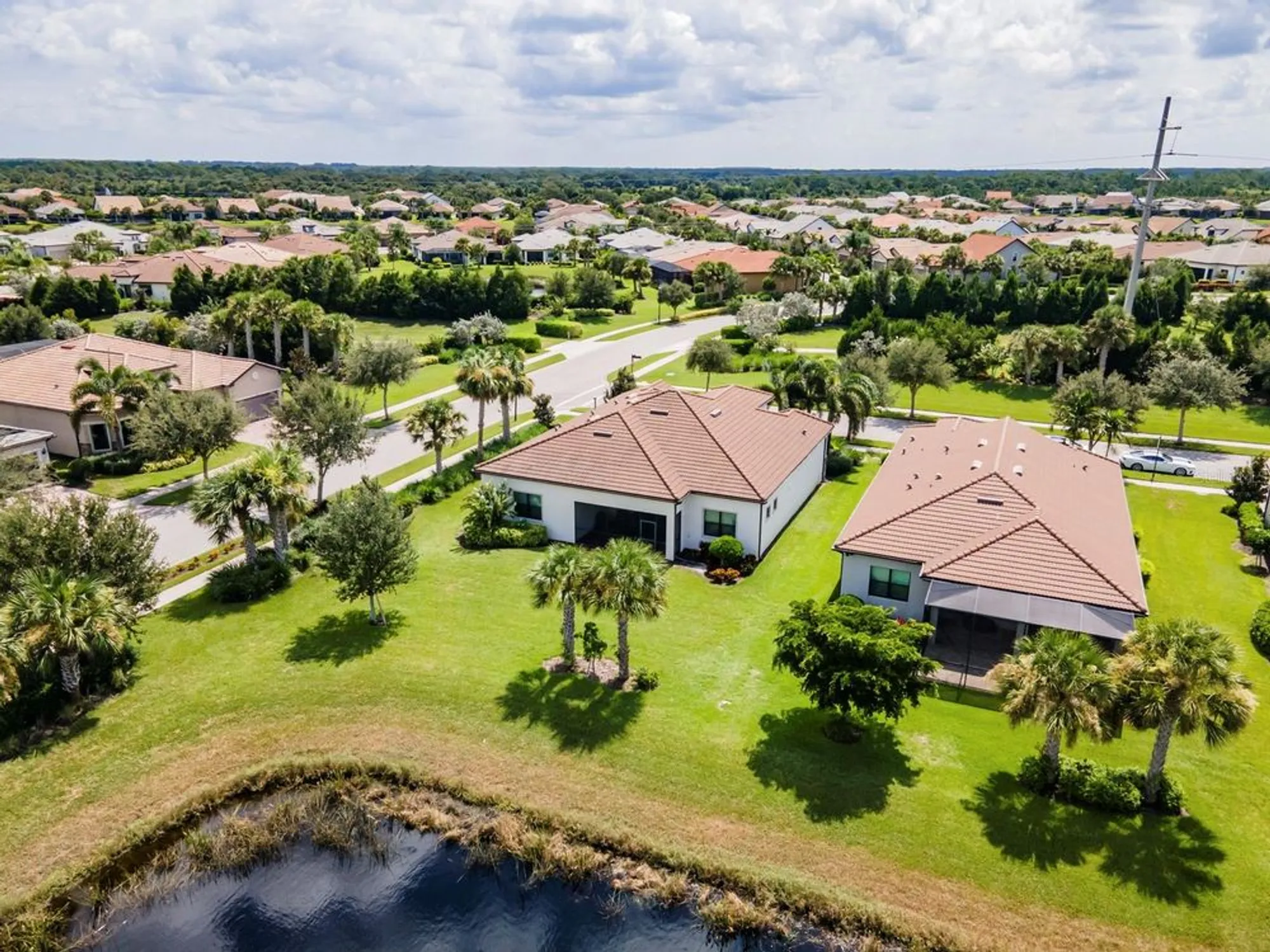 Property Slideshow image 5 of 61 | 5610 rain lily ct, Sarasota, FL, 34238