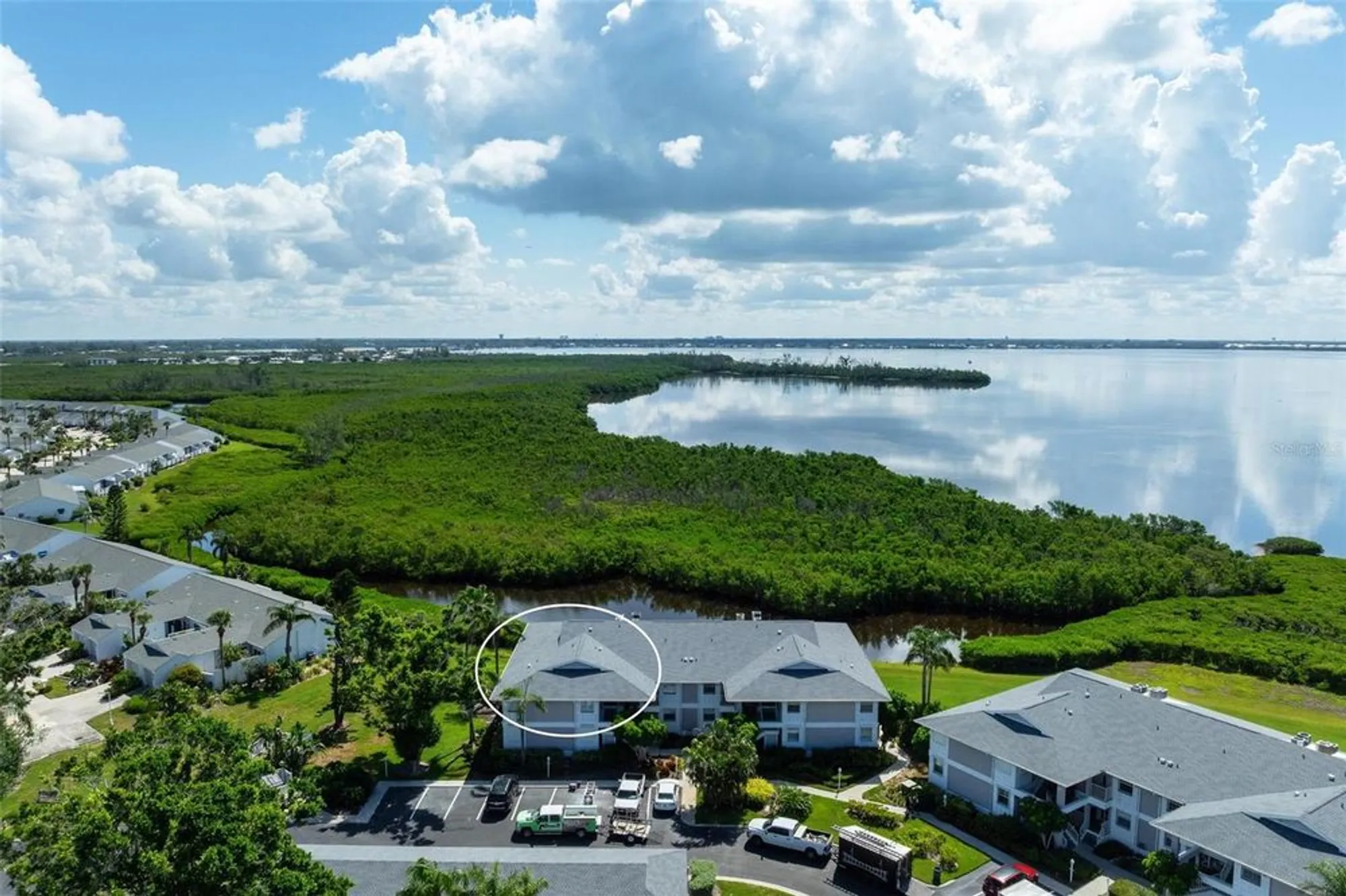 Property Slideshow image 34 of 53 | 1103 edgewater cir # 1103, Bradenton, FL, 34209