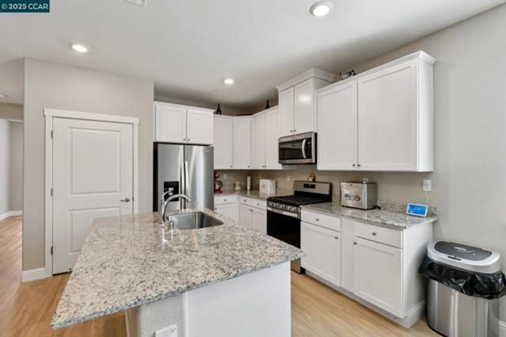 Property Slideshow image 13 of 51 | 2071 lavender pl, Rio Vista, CA, 94571