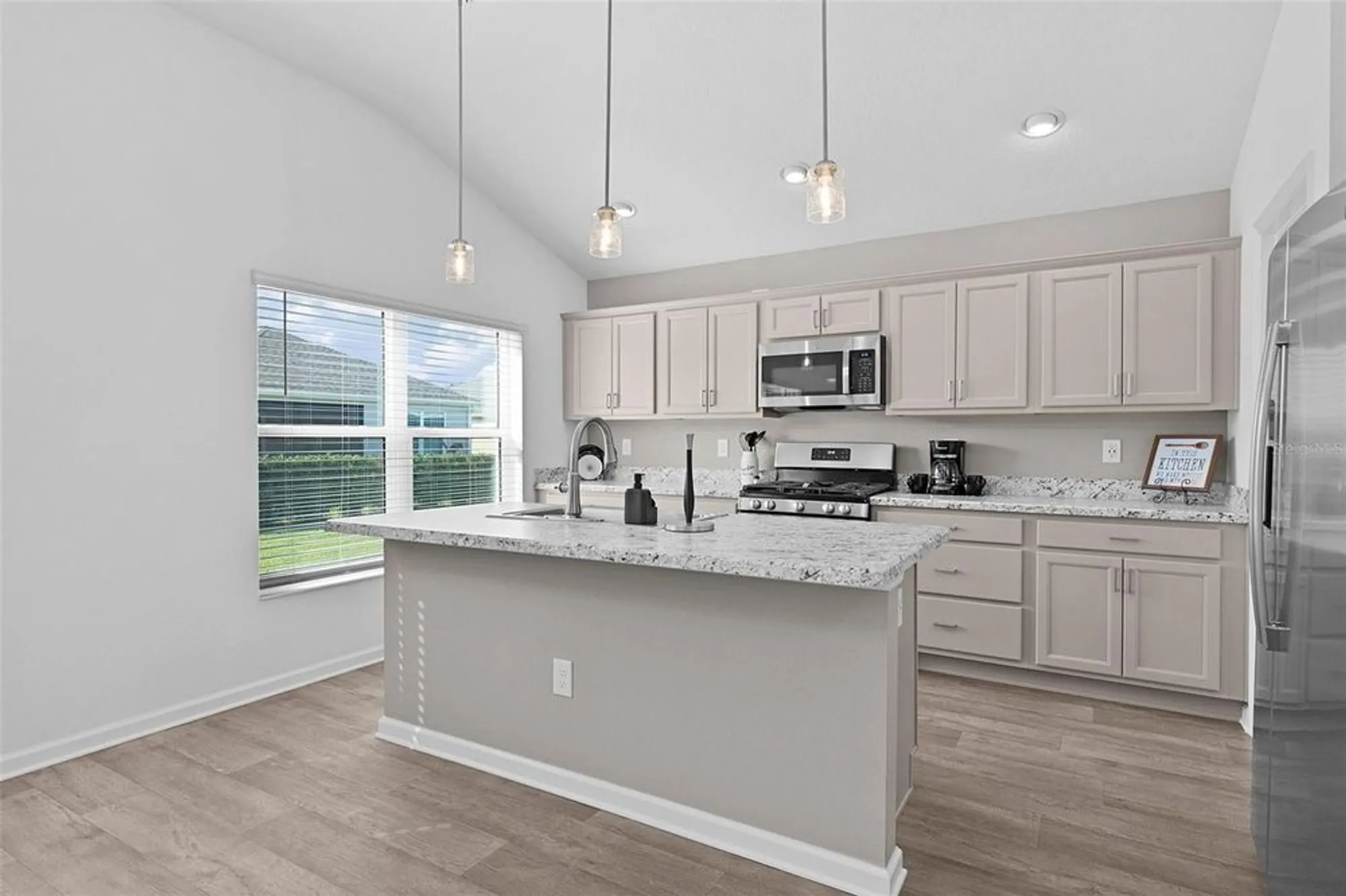 Property Slideshow image 9 of 42 | 3358 brianna ln, The Villages, FL, 32163