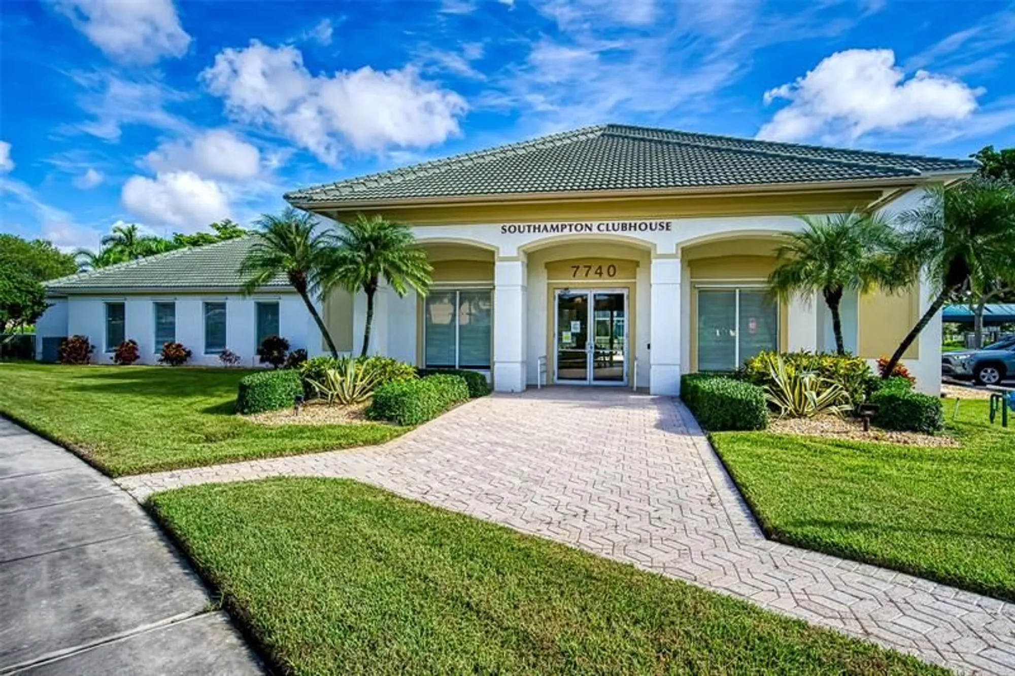 Property Slideshow image 26 of 37 | 7635 southampton ter 402, Tamarac, FL, 33321