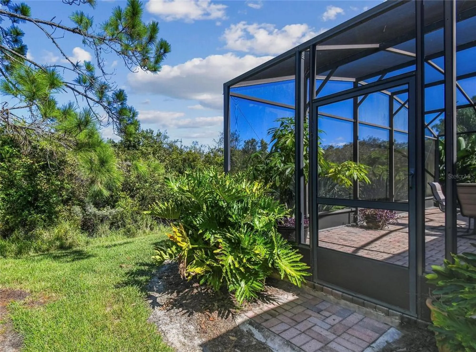 Property Slideshow image 48 of 61 | 536 portofino dr, Poinciana, FL, 34759