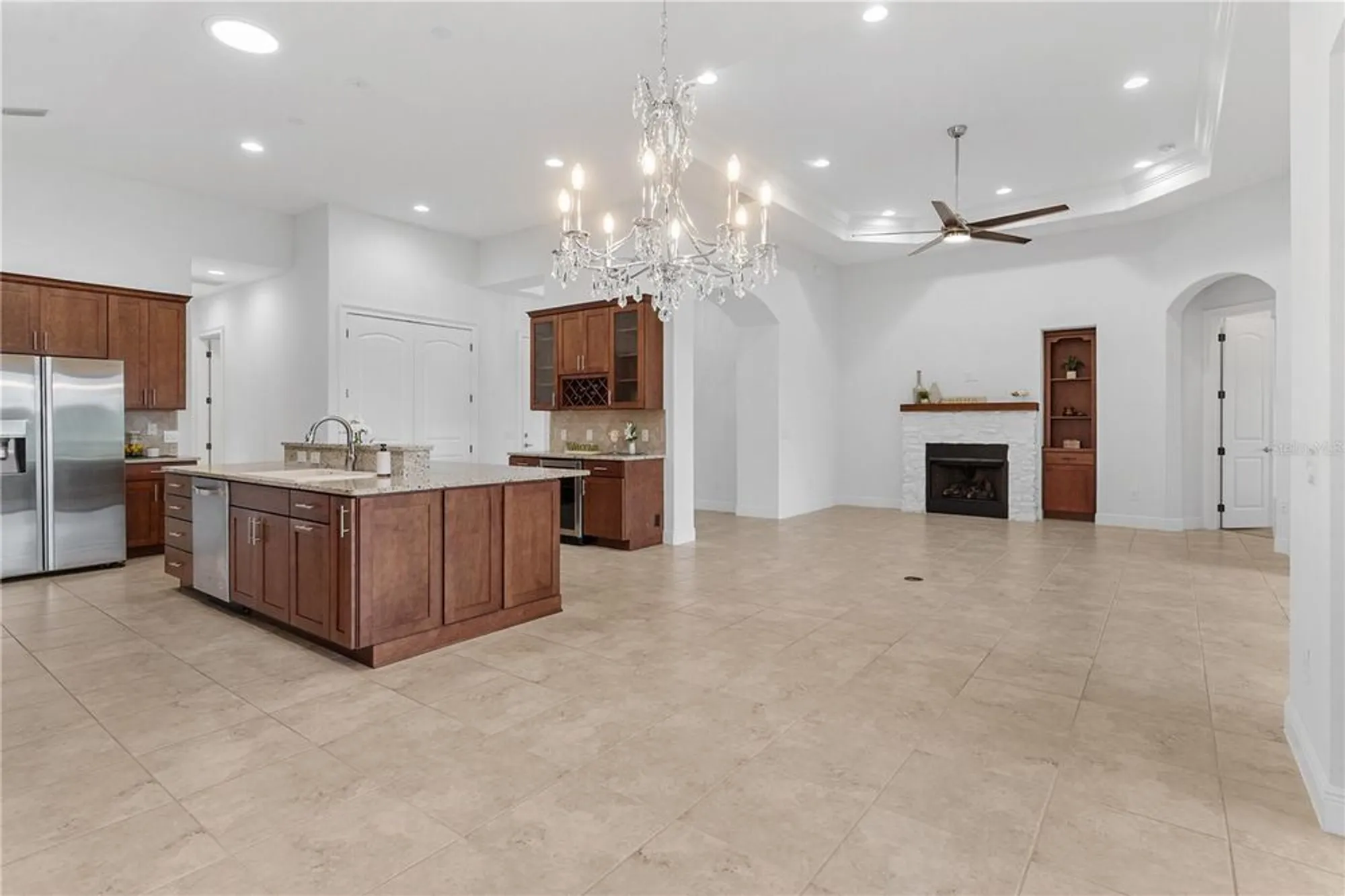 Property Slideshow image 11 of 54 | 5312 meadow hill loop, Lady Lake, FL, 32159