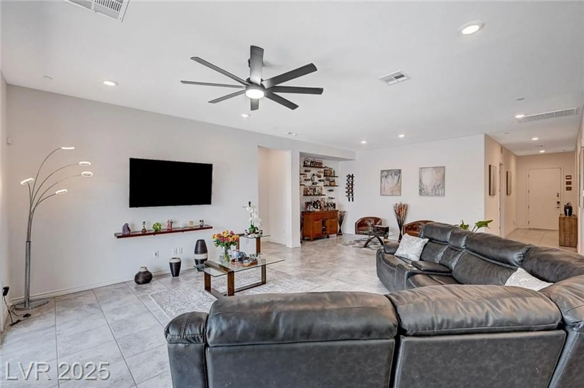 Property Slideshow image 11 of 99 | 33 reverie heights ave, Henderson, NV, 89011