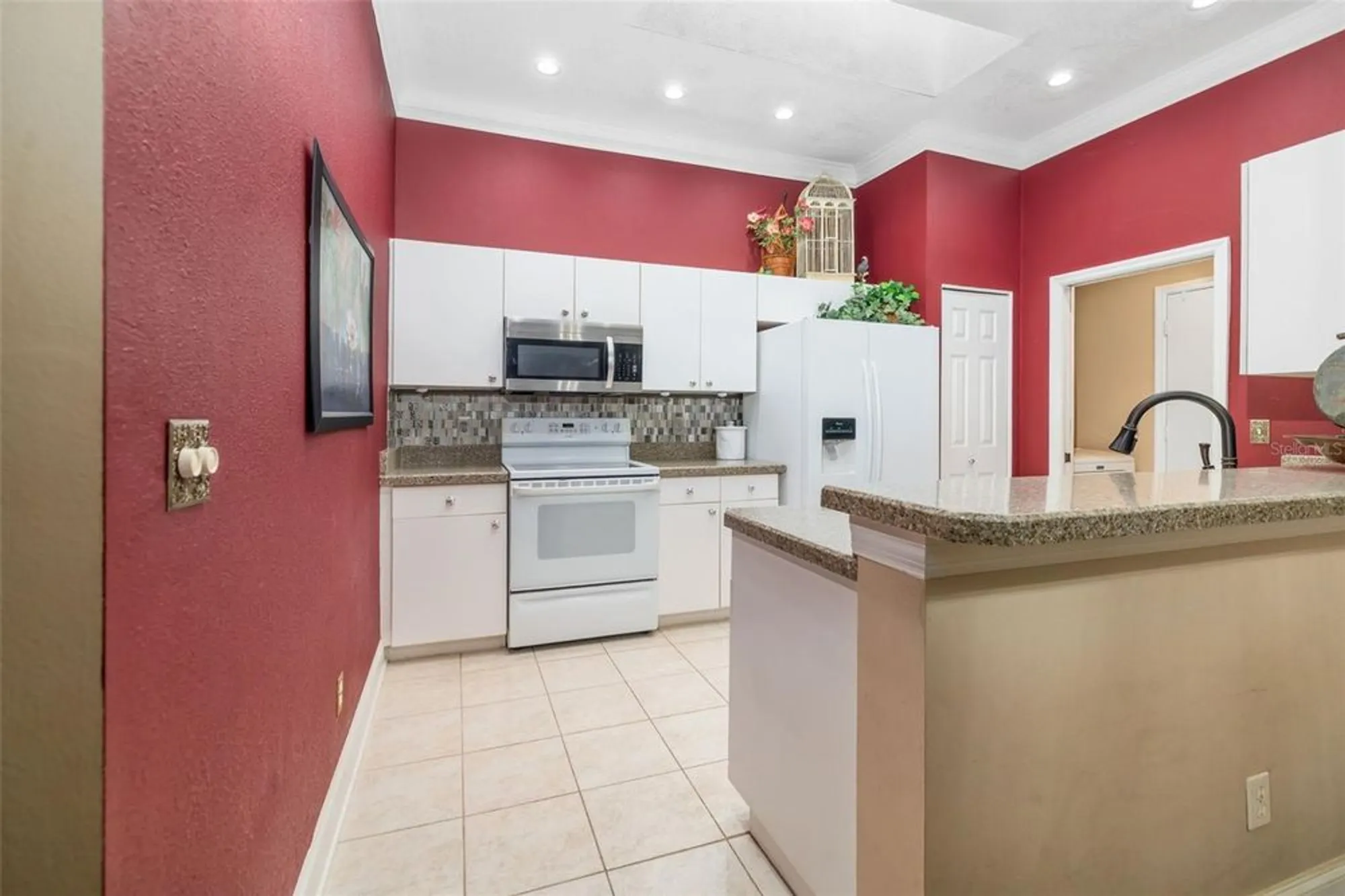 Property Slideshow image 12 of 76 | 2411 new haven cir 70, Sun City Center, FL, 33573