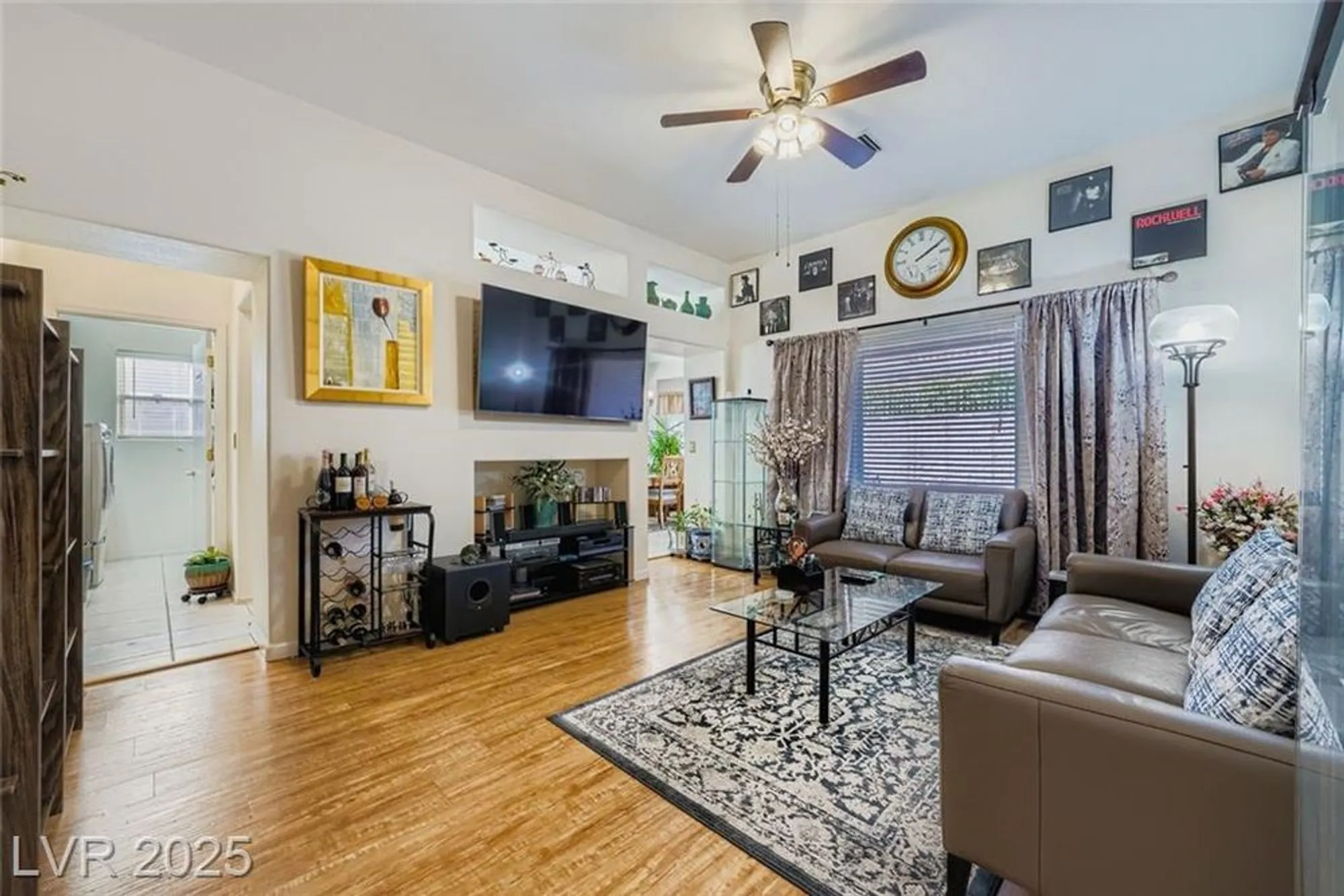 Property Slideshow image 9 of 23 | 10816 heritage hills dr, Las Vegas, NV, 89134