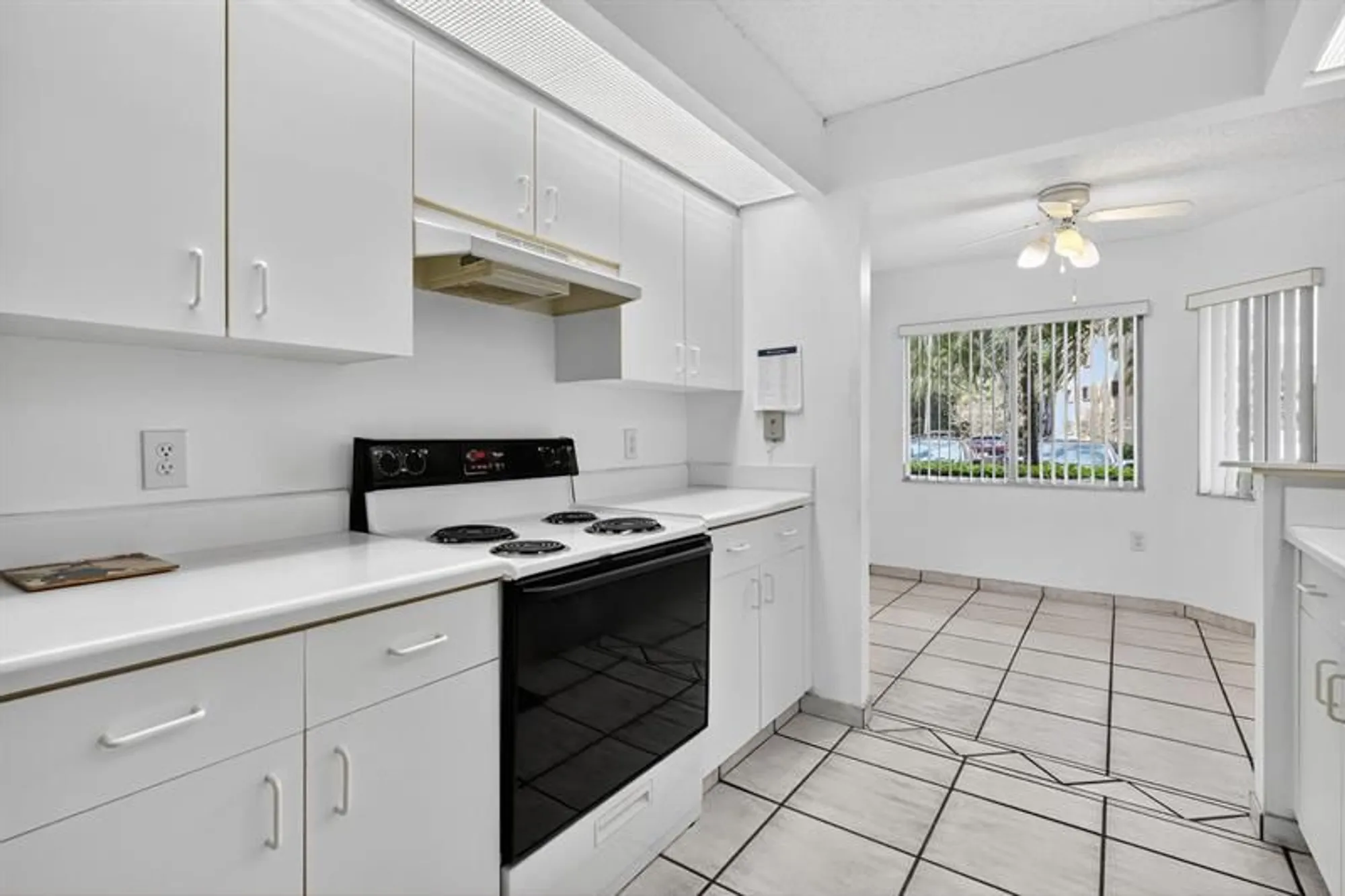 Property Slideshow image 21 of 70 | 1001 sw 141st ave, Pembroke Pines, FL, 33027