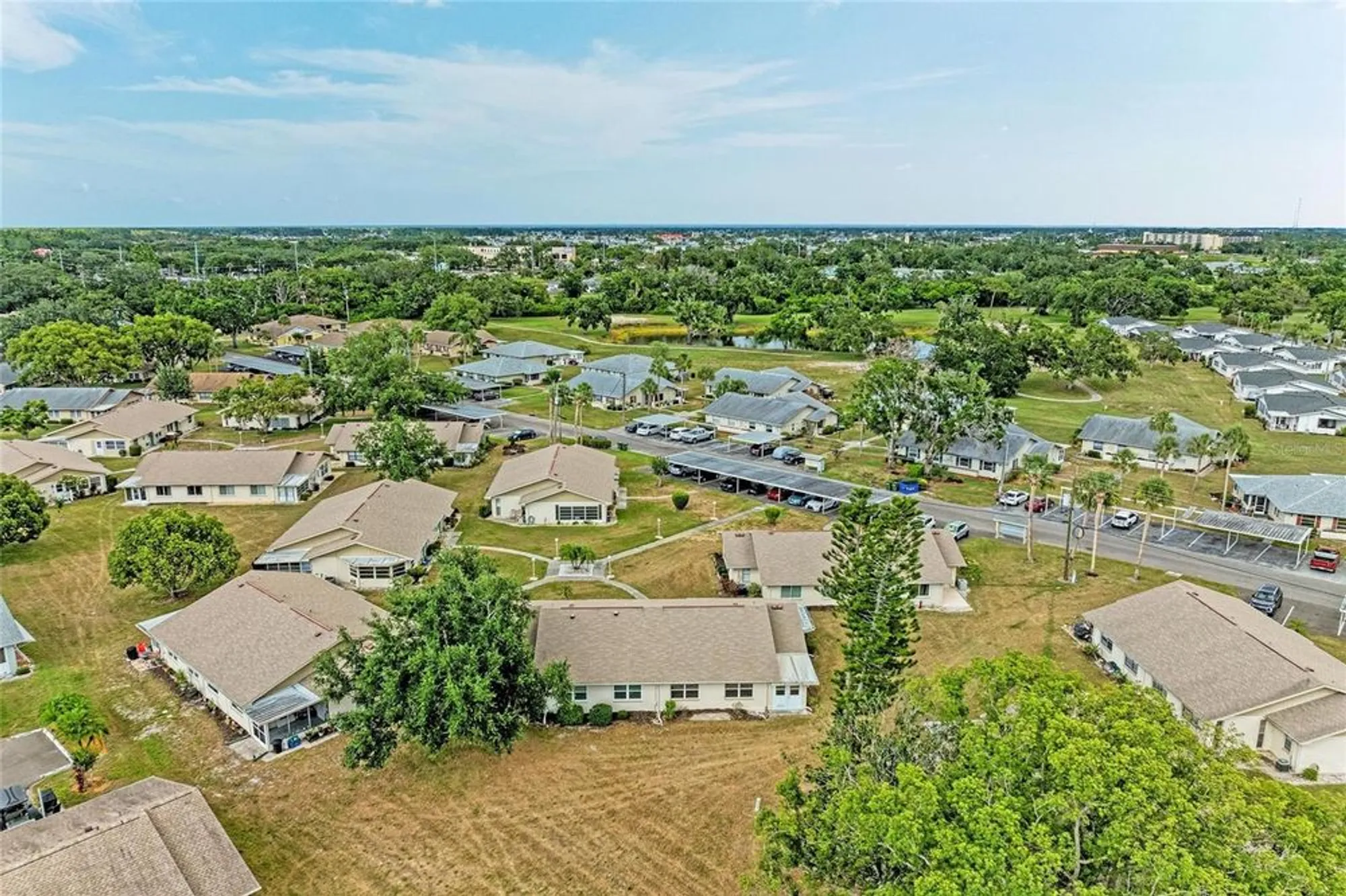 Property Slideshow image 38 of 46 | 1906 canterbury ln 16, Sun City Center, FL, 33573