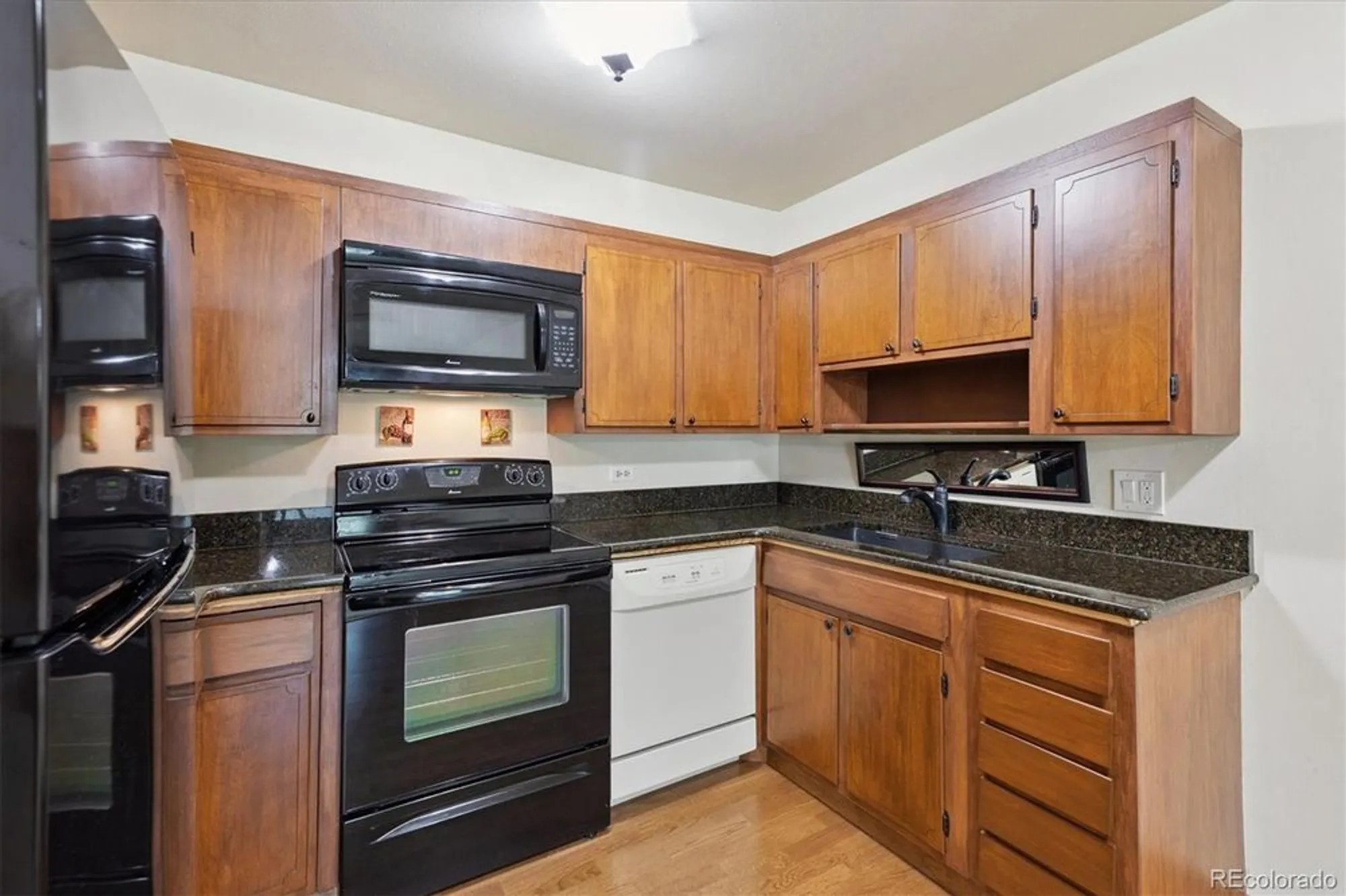 Property Slideshow image 6 of 19 | 725 s clinton st 2b, Denver, CO, 80247