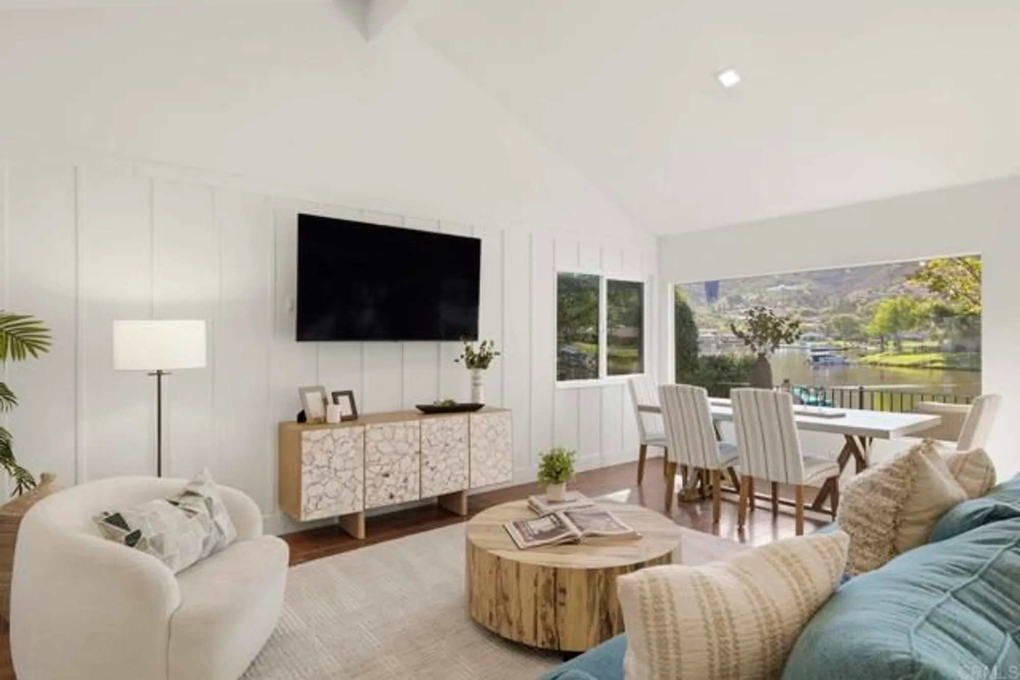 Property Slideshow image 19 of 44 | 1541 via entrada del lago, San Marcos, CA, 92078