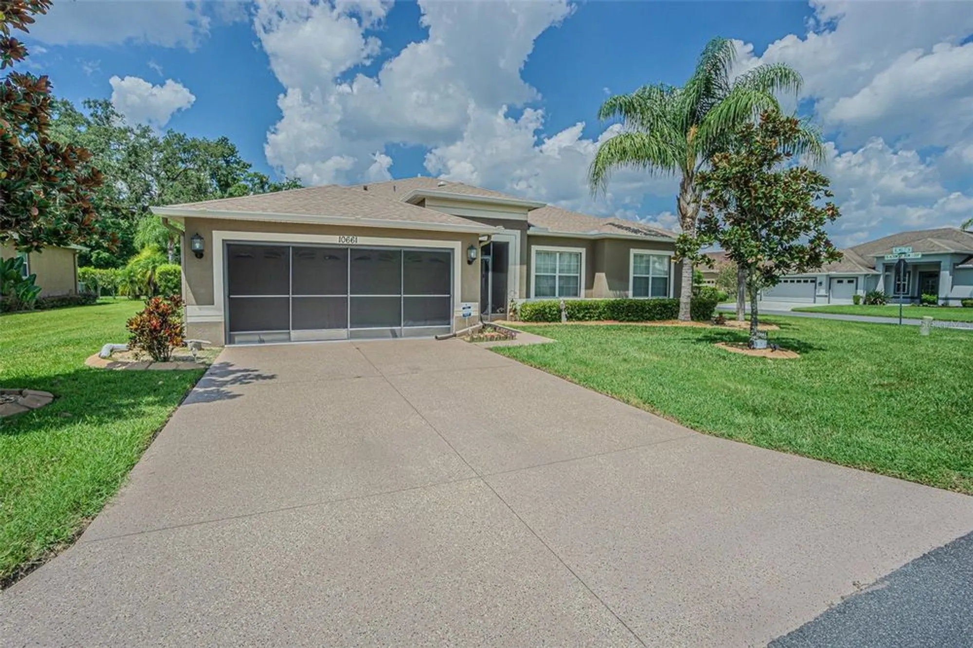 Property Slideshow image 1 of 85 | 10661 belmullet dr, San Antonio, FL, 33576