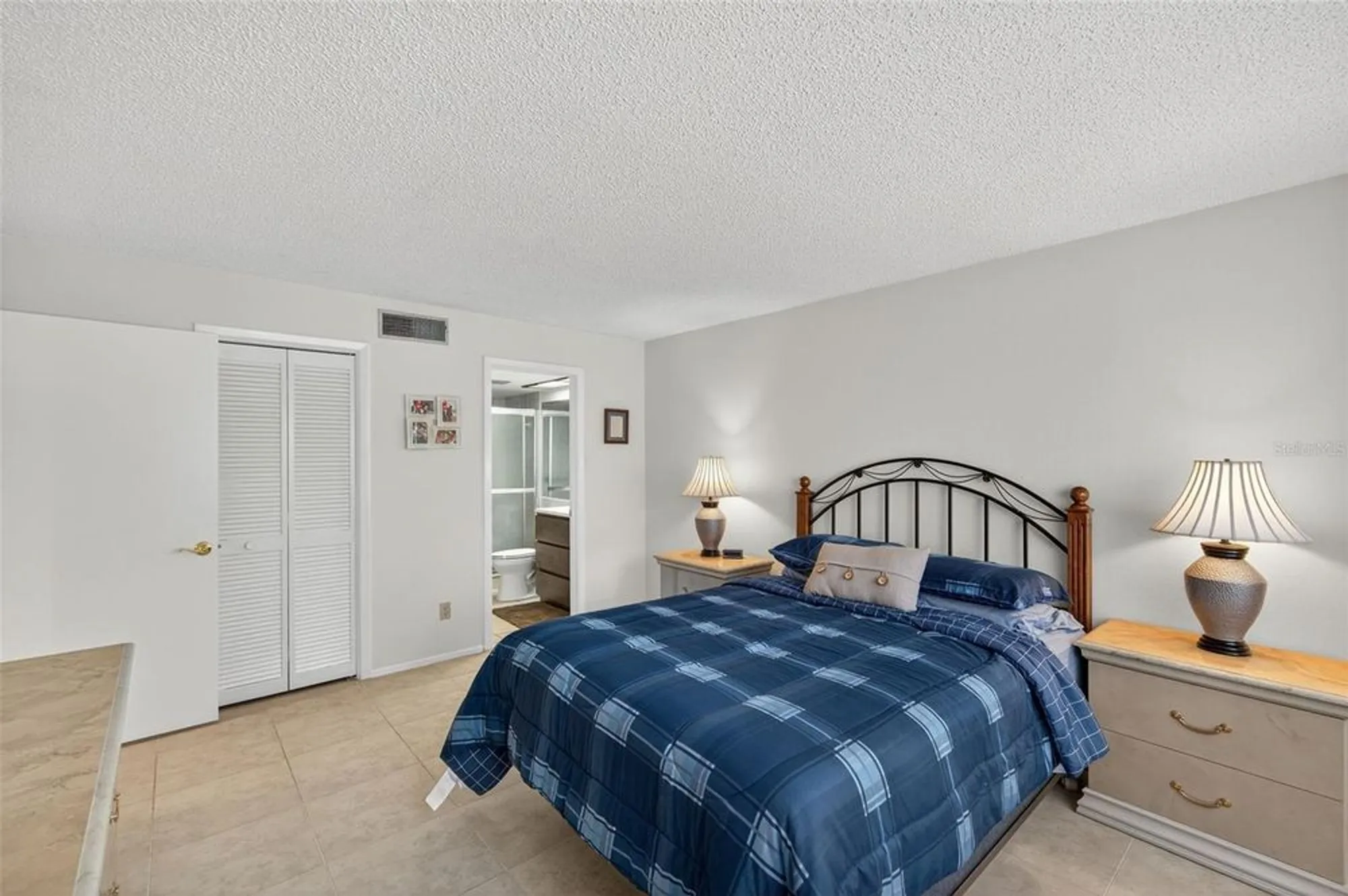 Property Slideshow image 12 of 29 | 2537 royal pines cir # 19d, Clearwater, FL, 33763