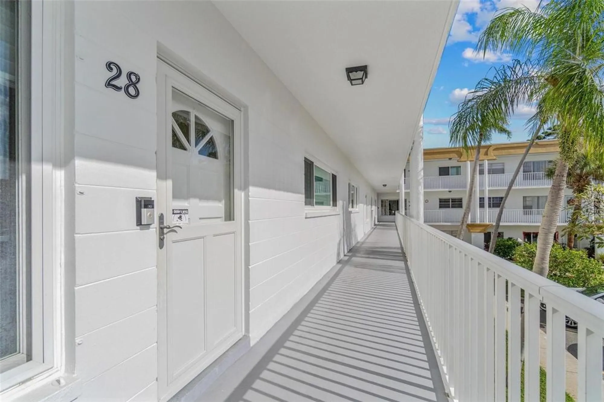 Property Slideshow image 2 of 70 | 2430 brazilia dr 28, Clearwater, FL, 33763
