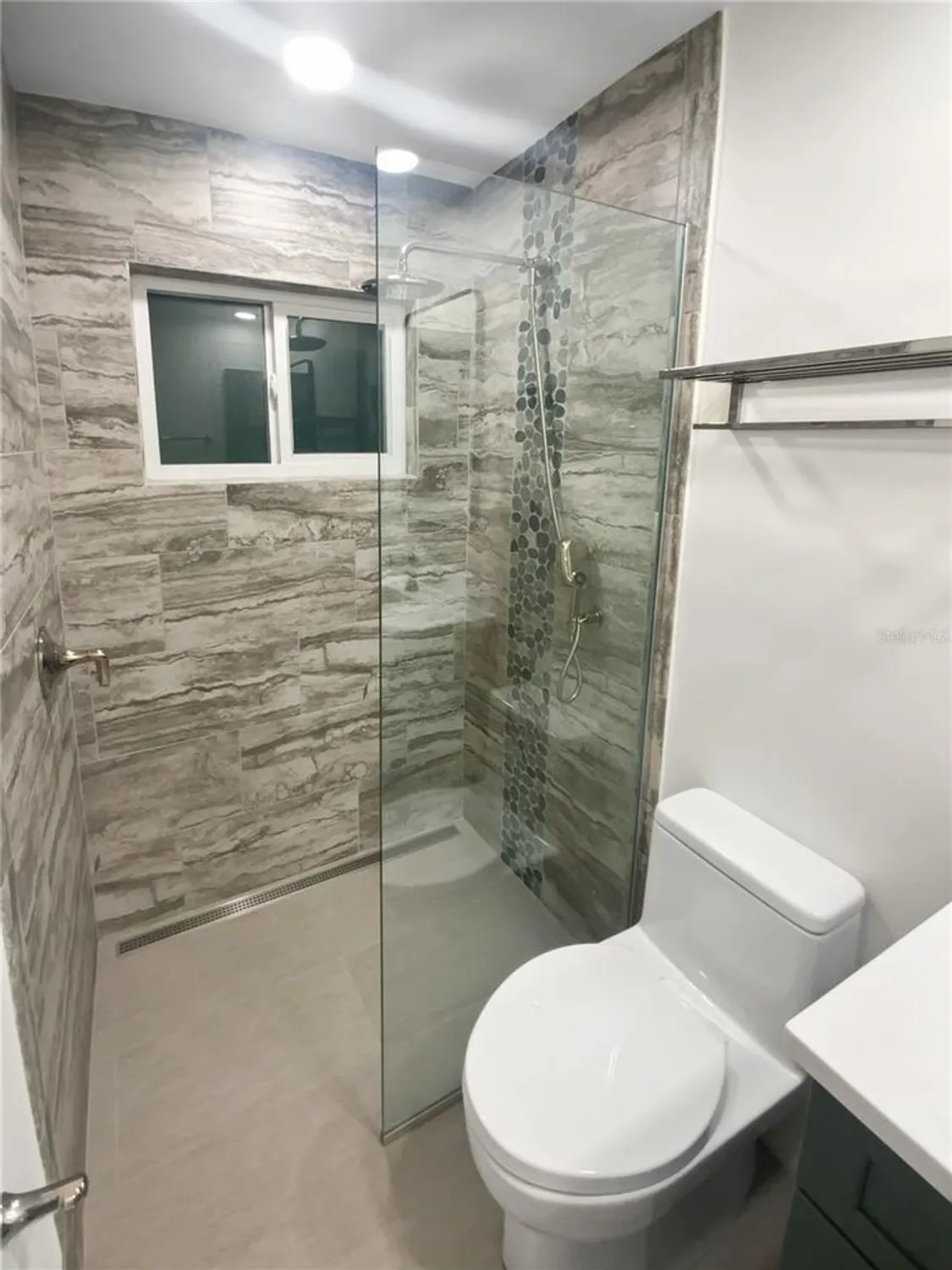 Property Slideshow image 19 of 41 | 9506 141st st, Seminole, FL, 33776