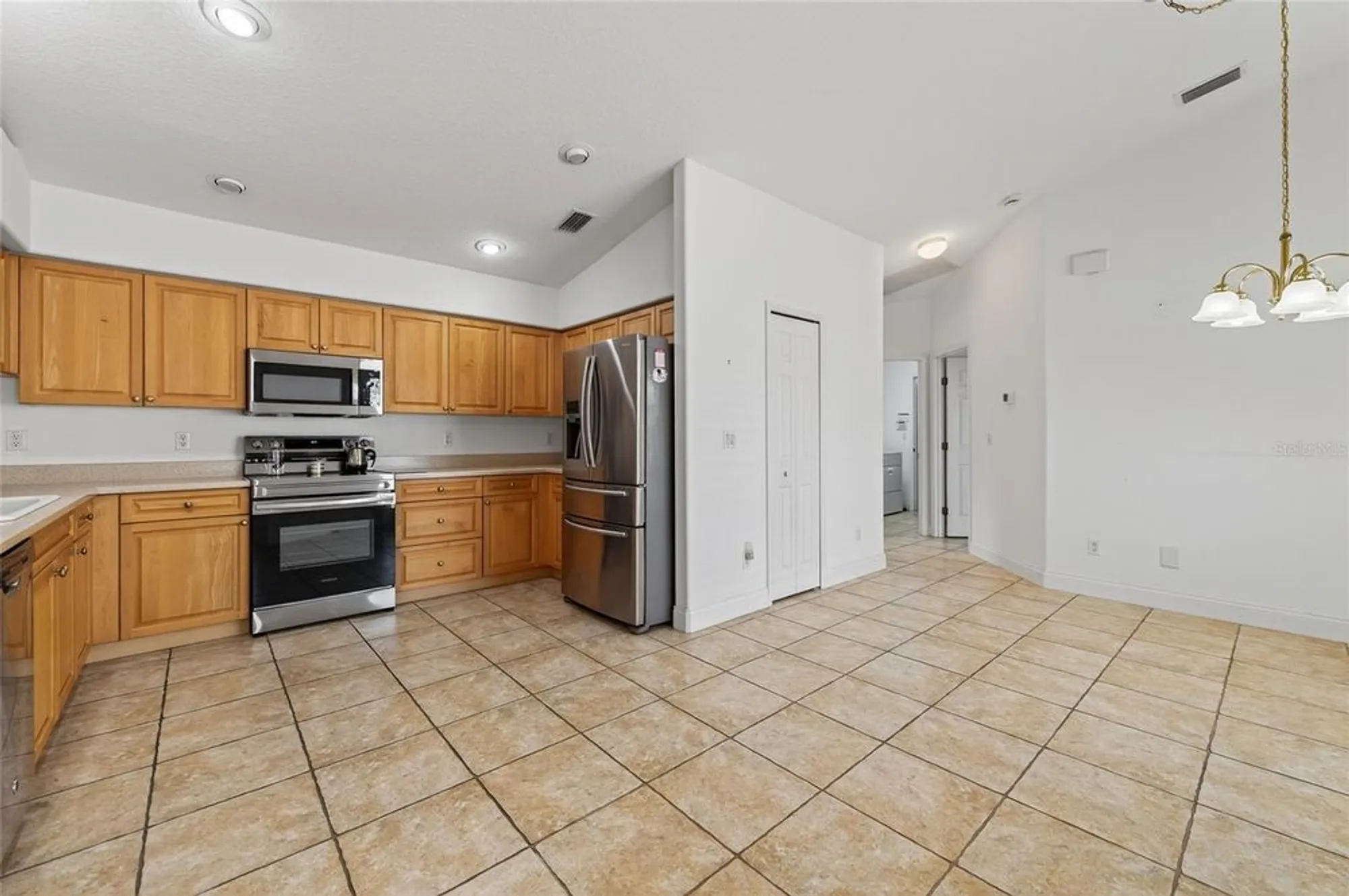 Property Slideshow image 13 of 30 | 5415 swordfern ct, Port Orange, FL, 32128