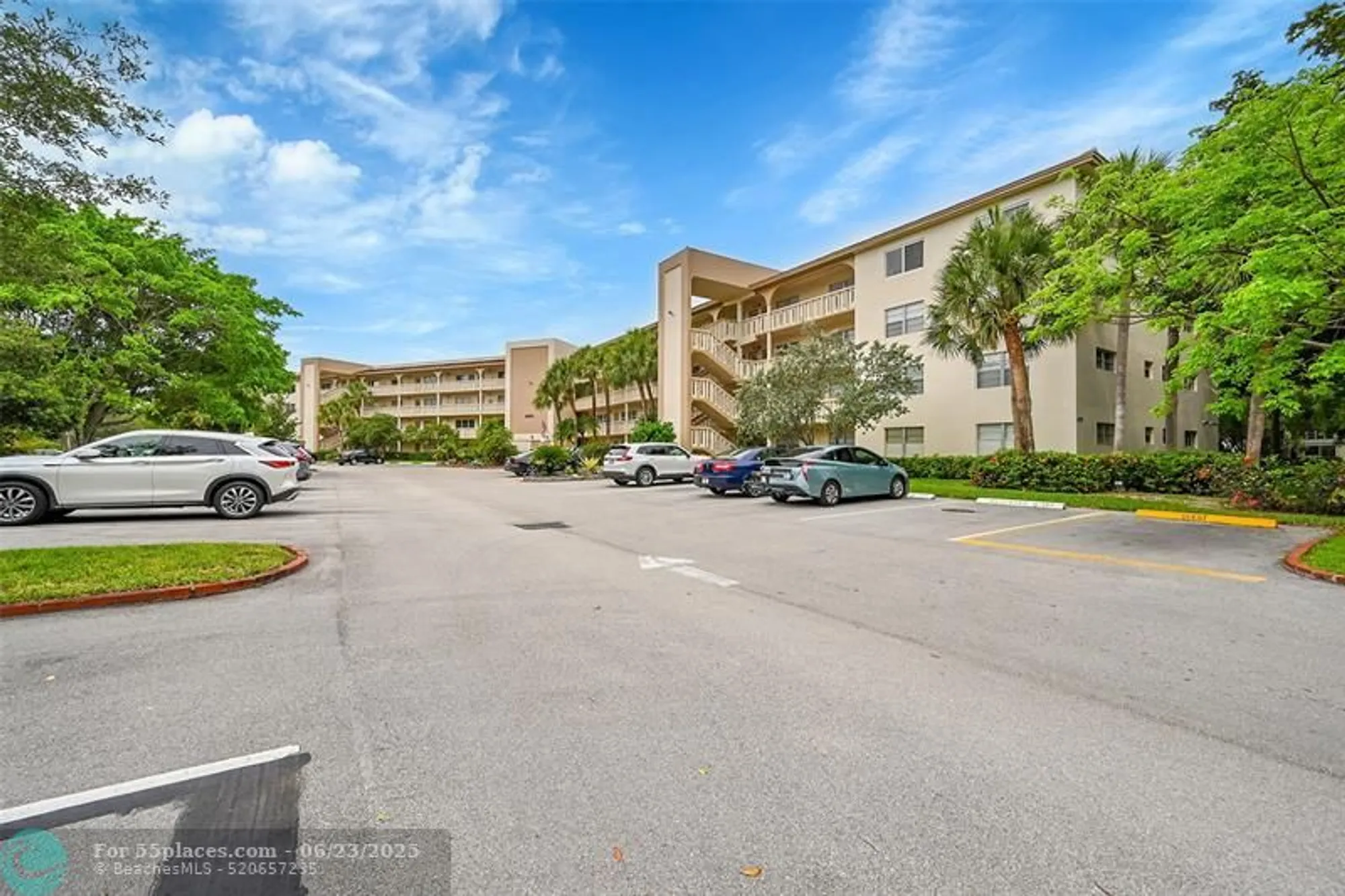 Property Slideshow image 20 of 22 | 2103 lucaya bnd e3, Coconut Creek, FL, 33066