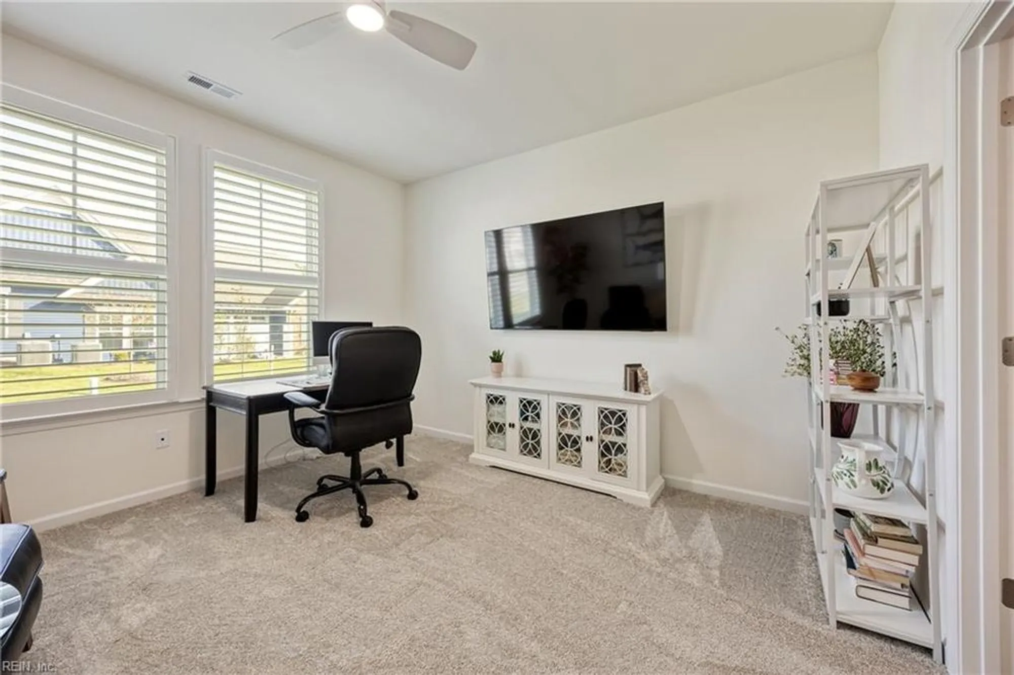 Property Slideshow image 23 of 47 | 204 cathedral st, Smithfield, VA, 23430