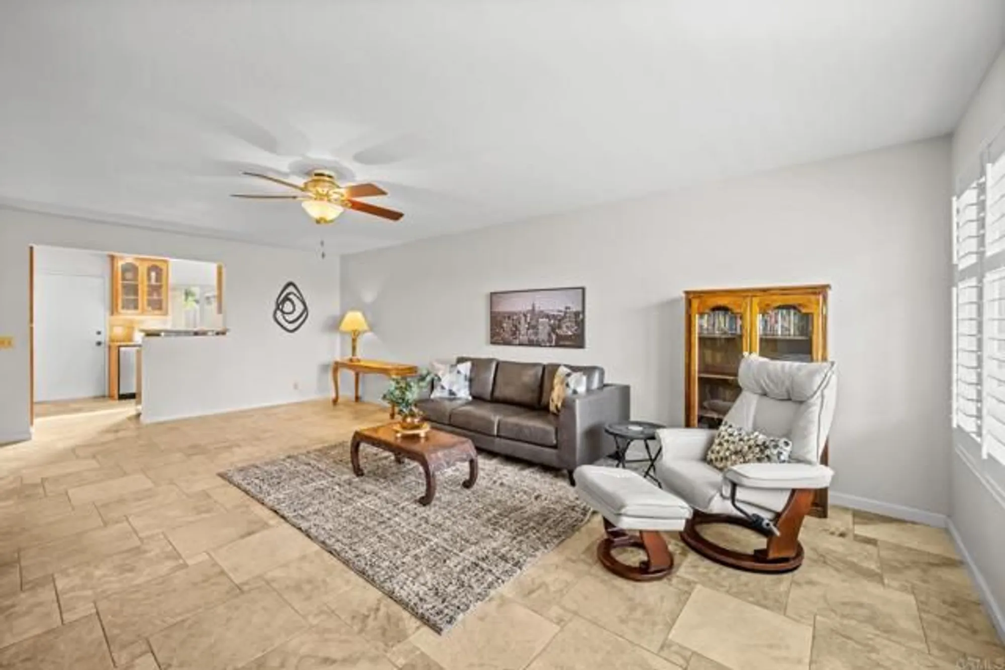 Property Slideshow image 3 of 19 | 4395 albatross way, Oceanside, CA, 92057