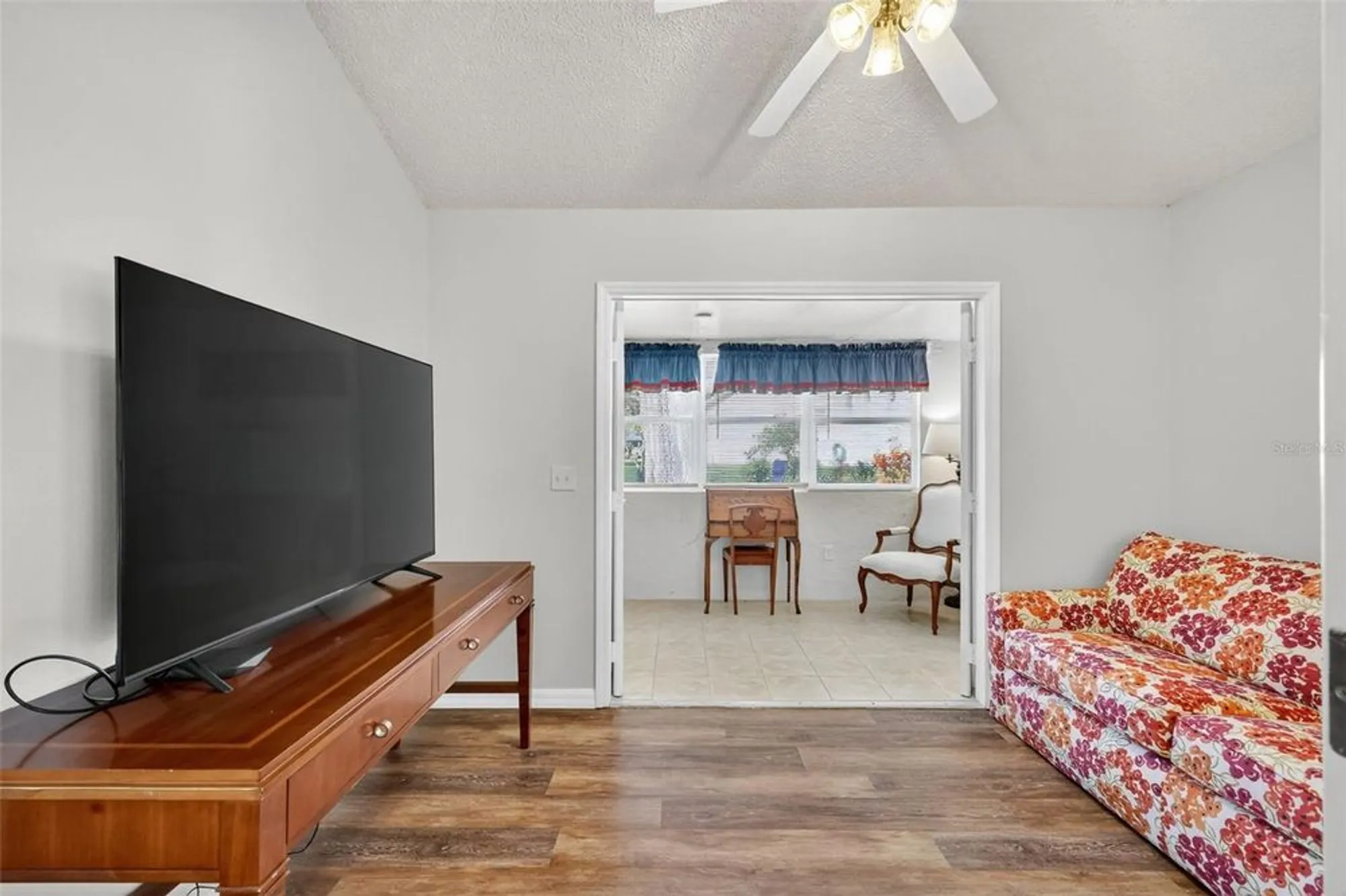 Property Slideshow image 24 of 35 | 511 loma paseo dr, The Villages, FL, 32159
