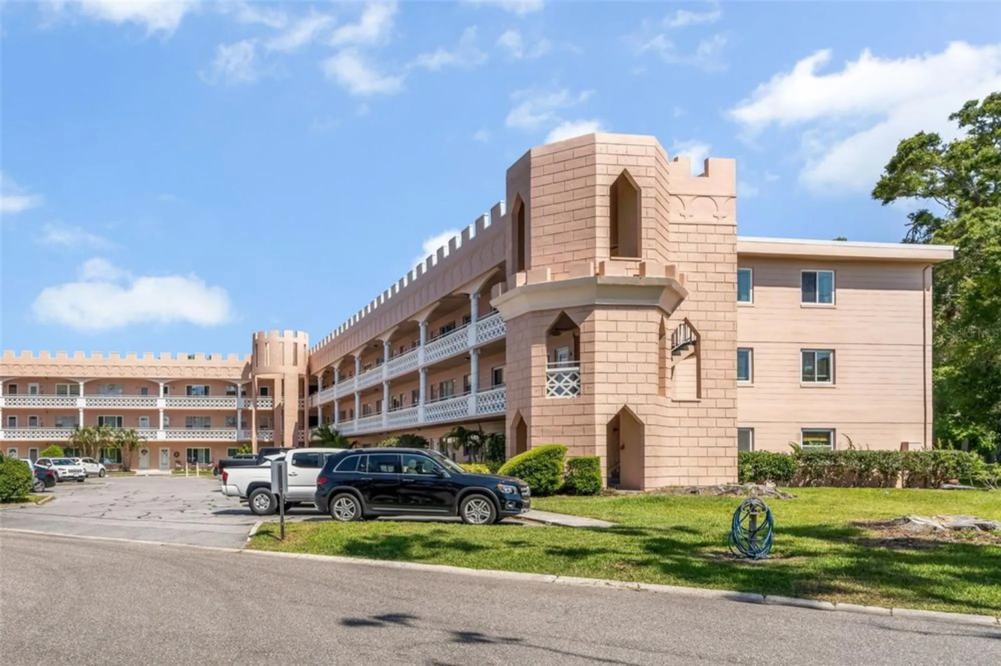 Property Slideshow image 21 of 29 | 2458 columbia dr 84, Clearwater, FL, 33763