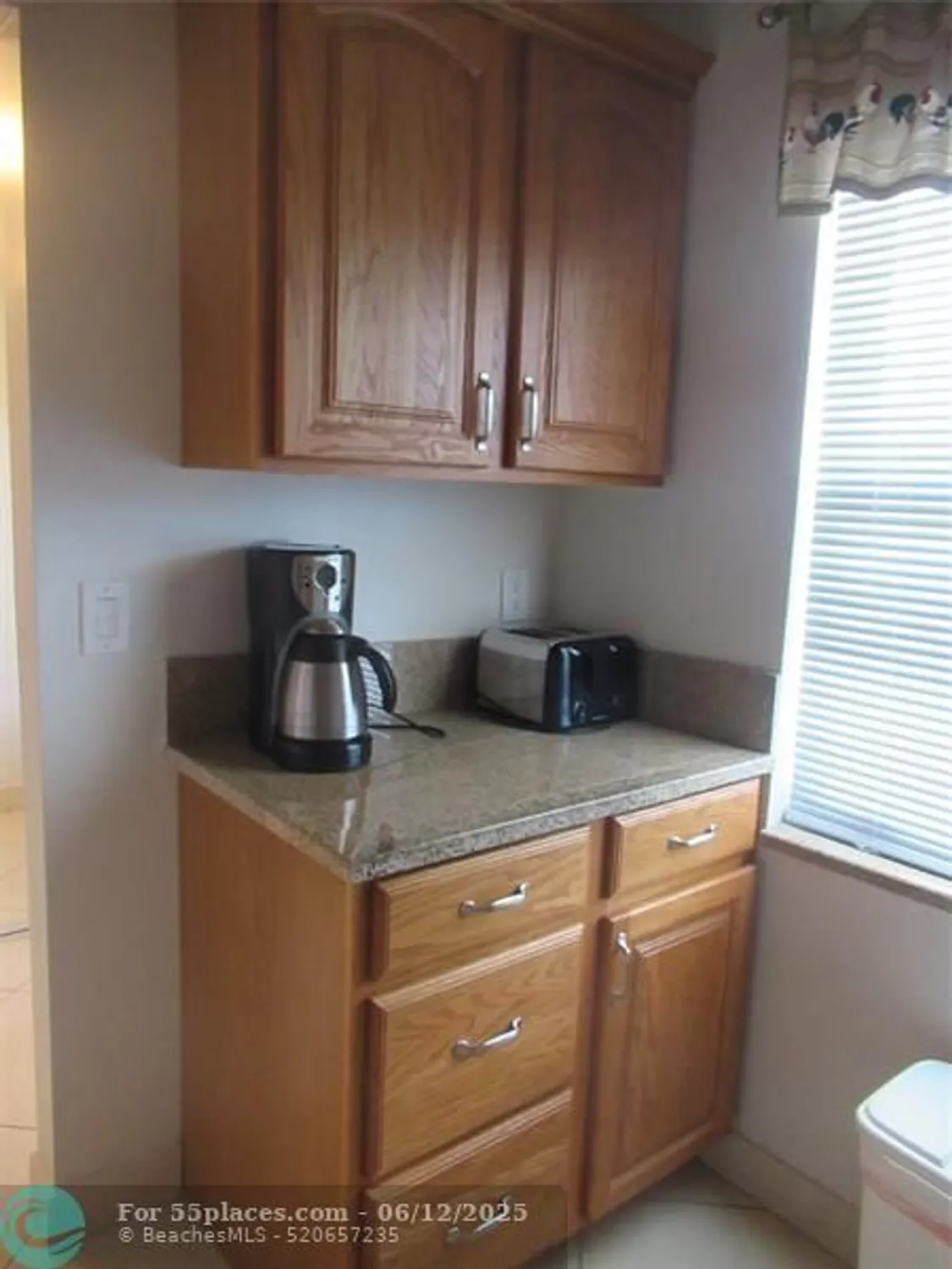 Property Slideshow image 8 of 31 | 601 nw 76th ter 206, Margate, FL, 33063