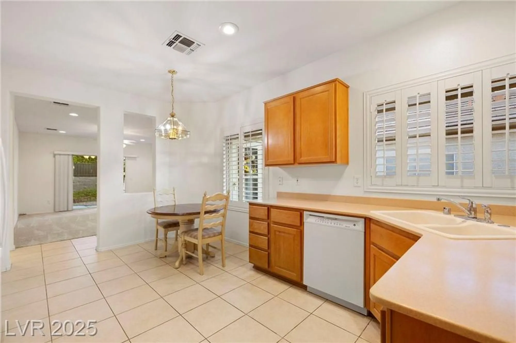 Property Slideshow image 17 of 62 | 2170 oliver springs st, Henderson, NV, 89052