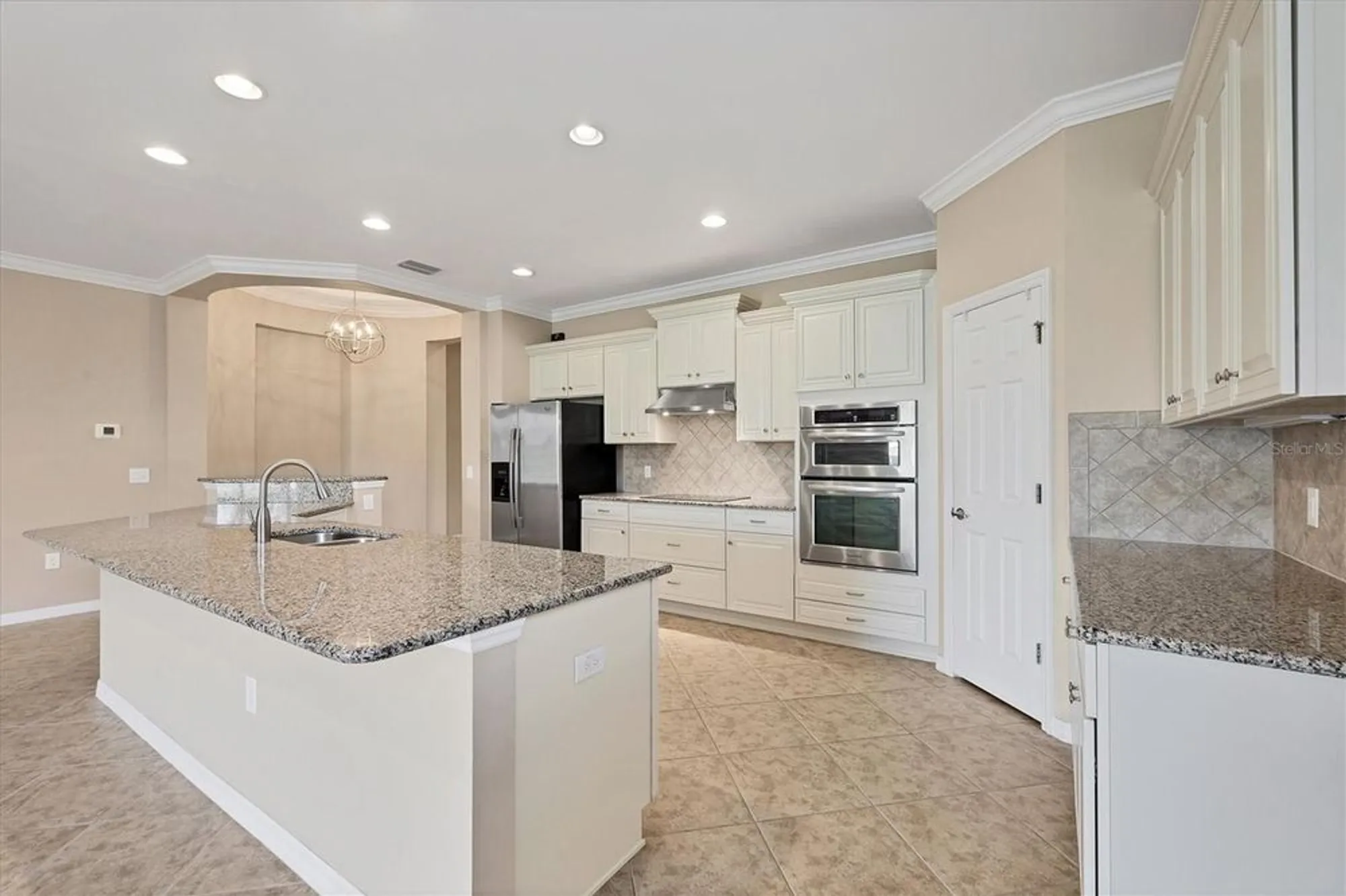 Property Slideshow image 10 of 63 | 19138 kirella st, Venice, FL, 34293