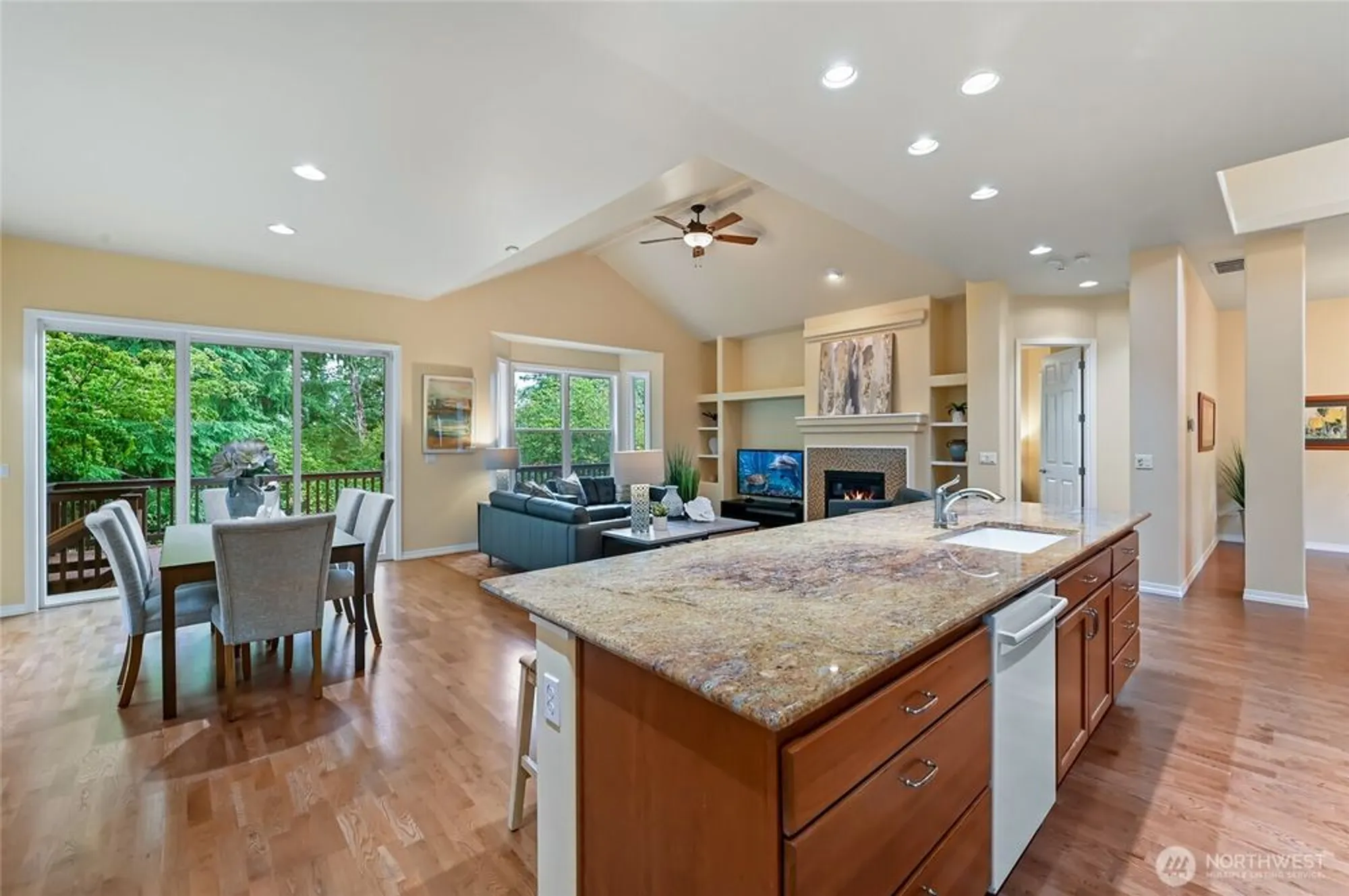 Property Slideshow image 6 of 36 | 12441 adair creek way, Redmond, WA, 98053