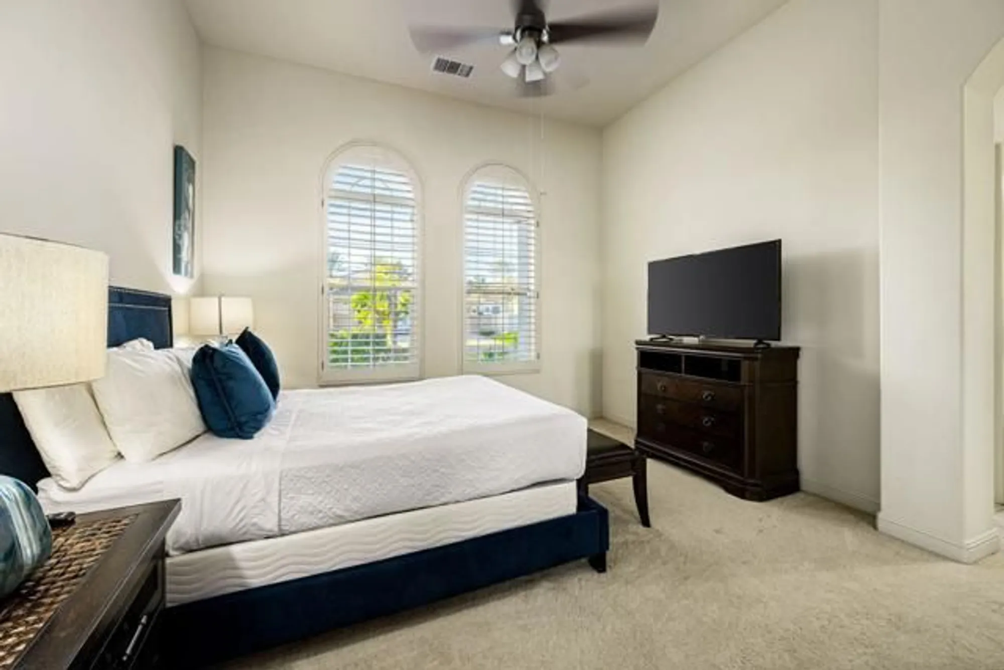 Property Slideshow image 17 of 36 | 81390 golf view dr, La Quinta, CA, 92253