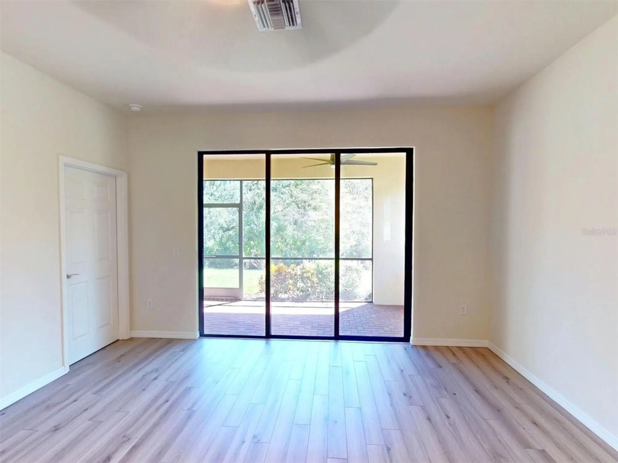 Property Slideshow image 23 of 85 | 2476 daisy dr, North Port, FL, 34289